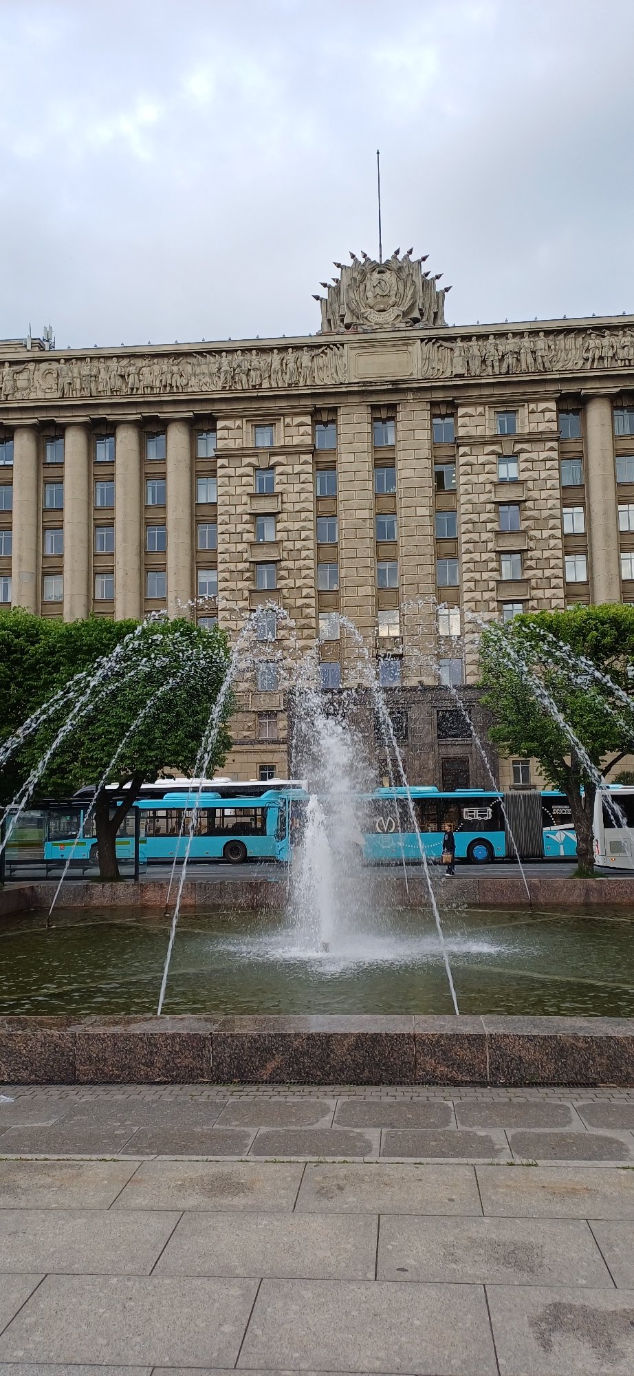 Saint Petersburg fountain district and metro system afternoon tour
