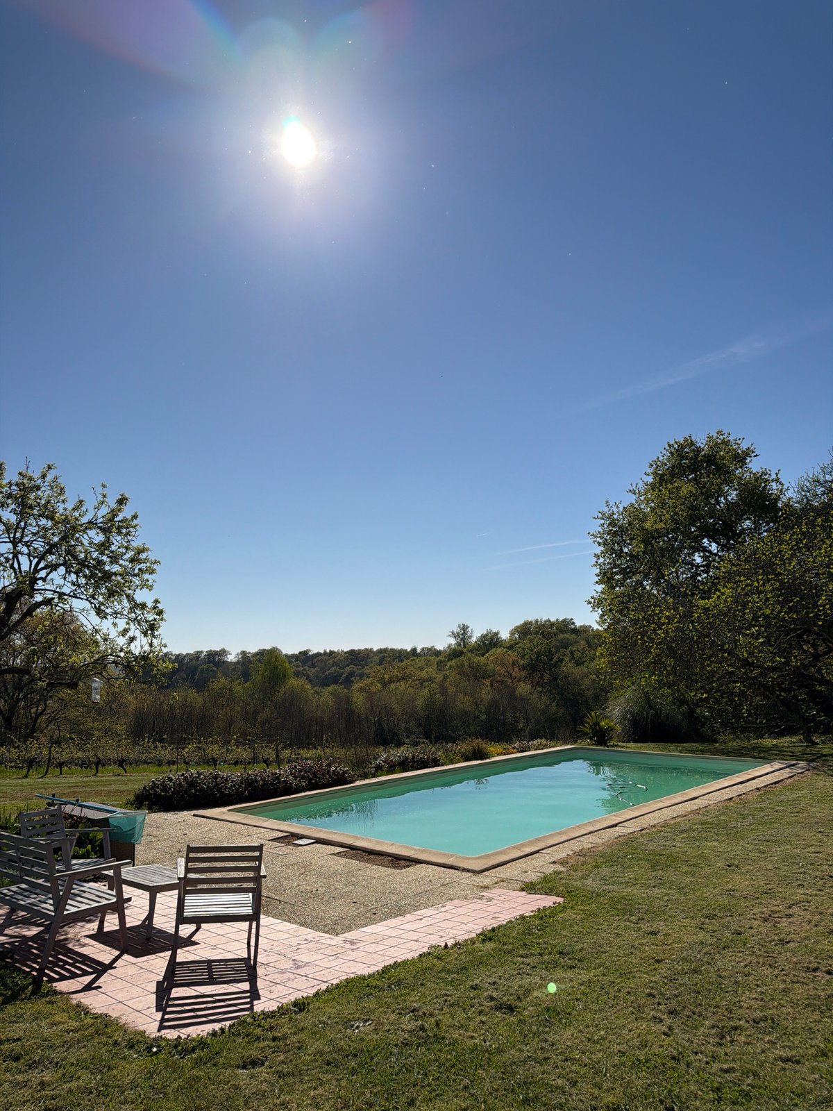 Swimming pool documented under clear skies in Mauléon-d'Armagnac