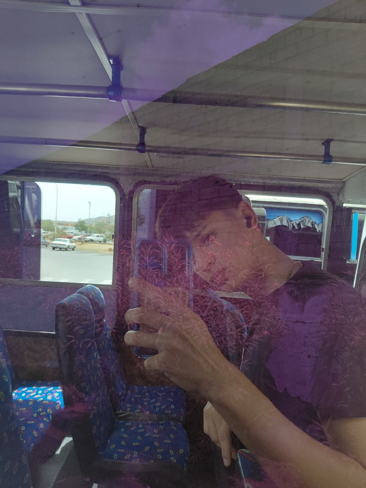 Bus selfies and oleander blooms in Juan Griego