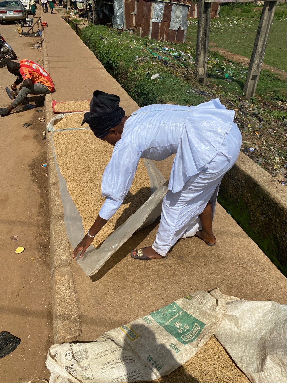 Midday market hustle in Bukuru, Nigeria