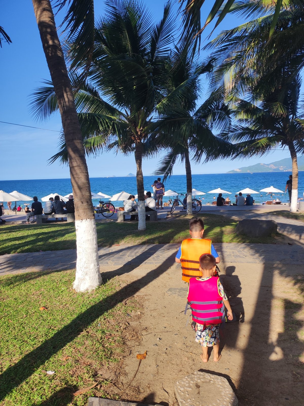 Nha Trang beach and streets in full morning swing