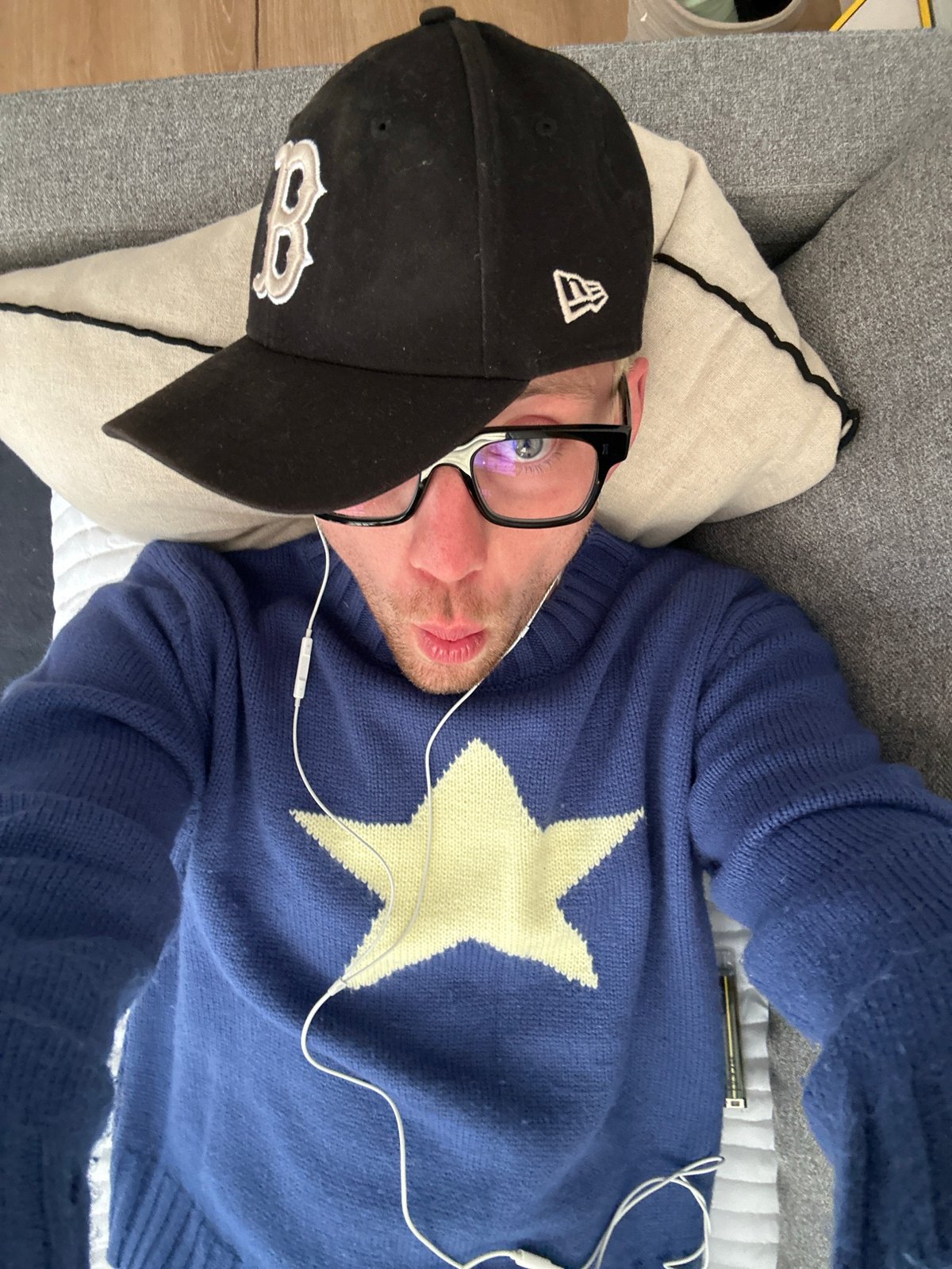 Man documents casual morning routine in London apartment