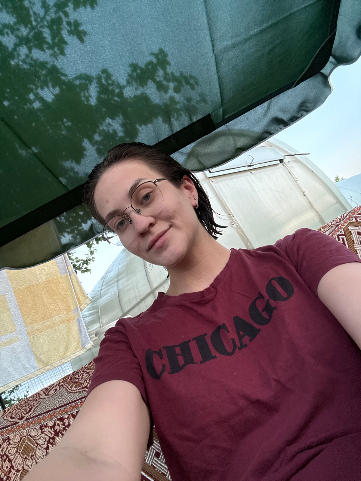 Relaxing afternoon in Lenino with selfies and rest time