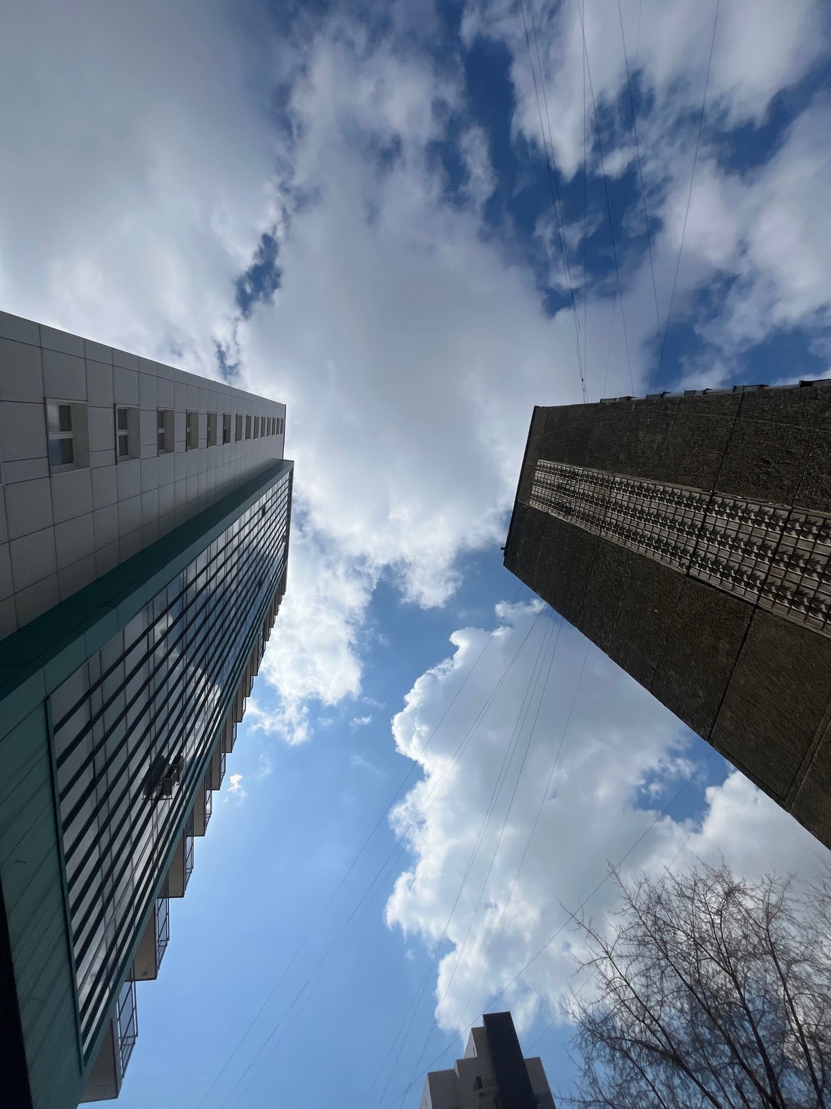 Witness documents routine urban scenes across Krasnoyarsk, Russia