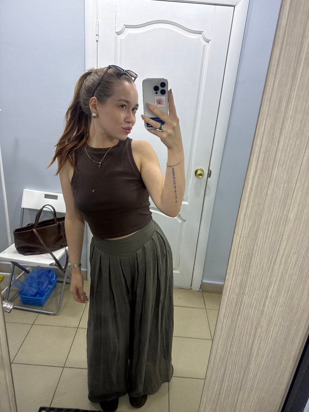 Woman documents selfie session in Chaikovsky medical facility