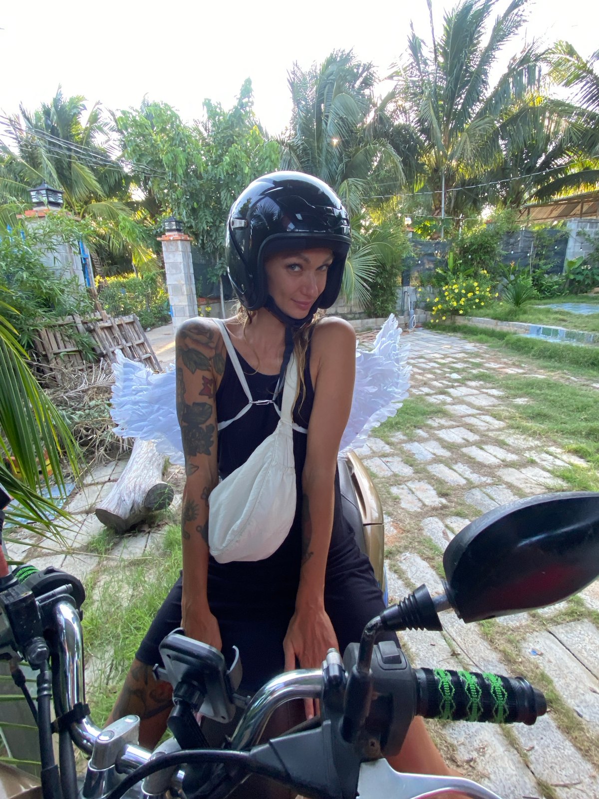 Angel wings and a scooter: a styled shoot in Mũi Né
