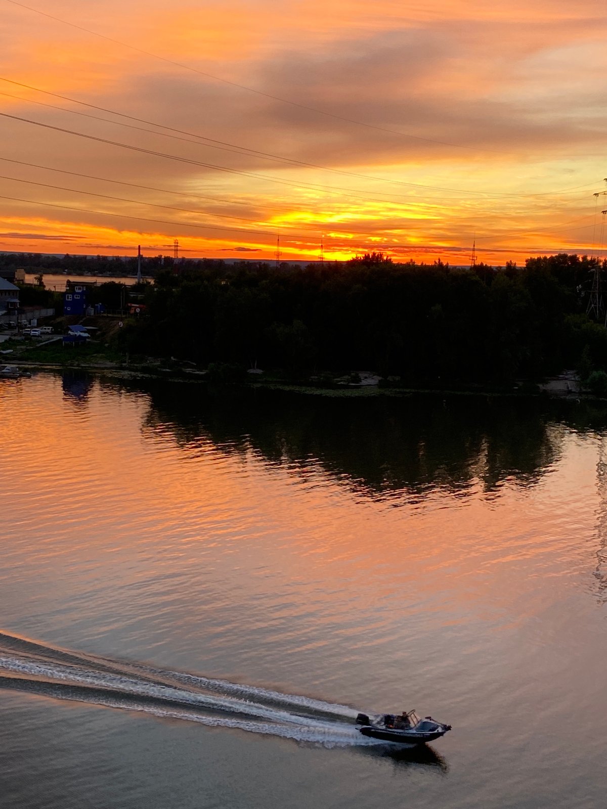 Hanging out by the water on a Novokuybyshevsk summer evening