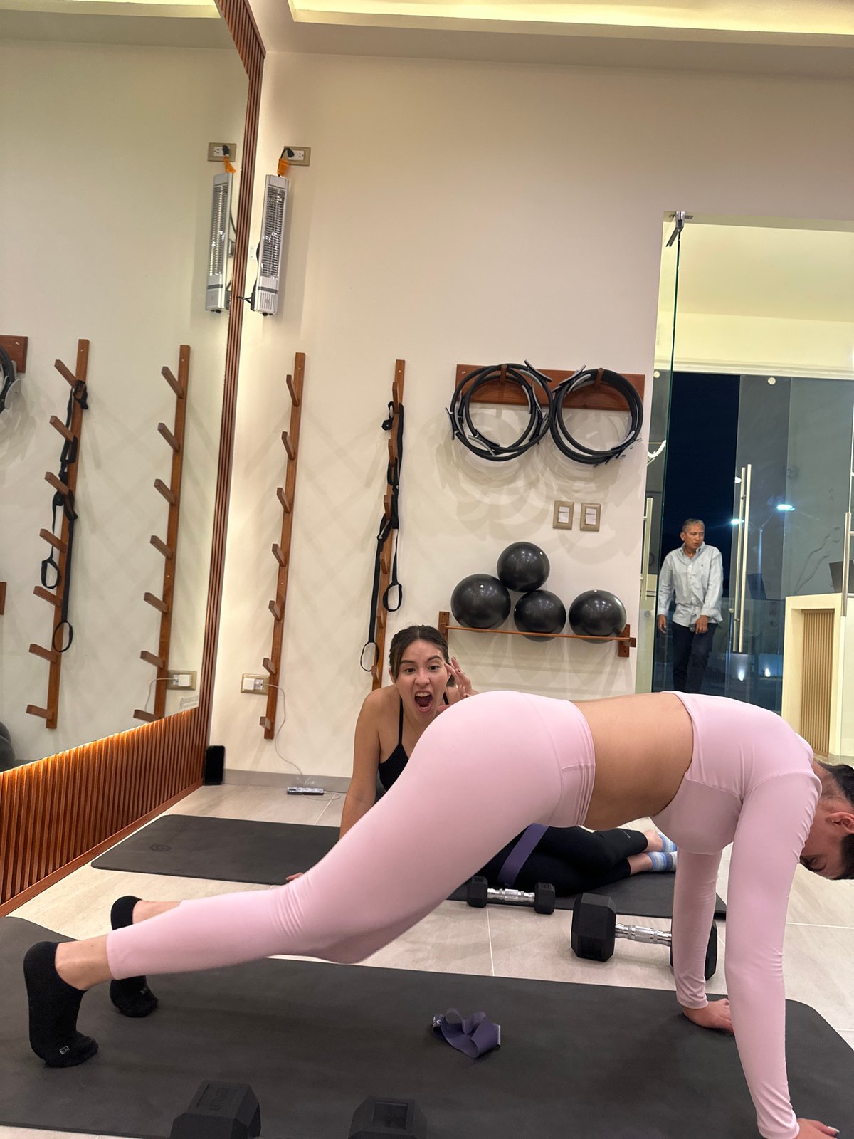 Late-night gym session in Santa Clara Ocoyucan, Mexico
