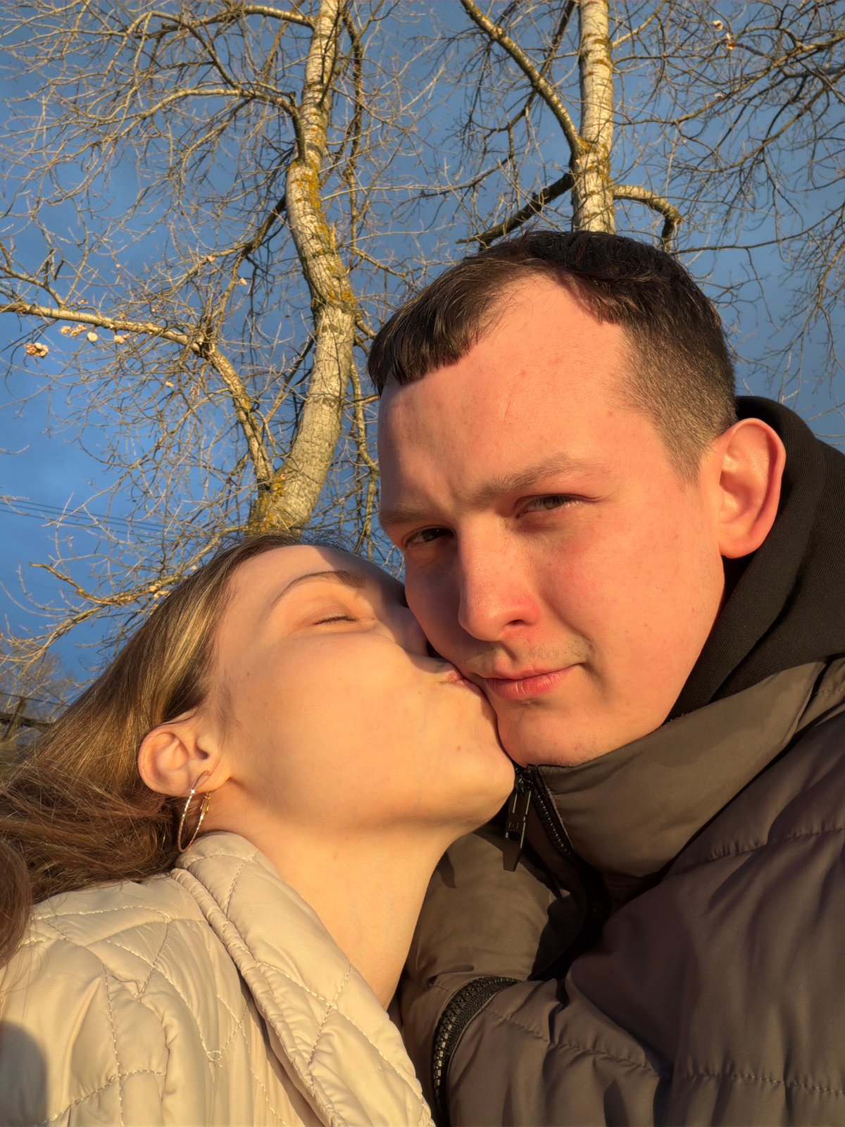 Golden hour portrait session captured by Chaikovsky waterfront