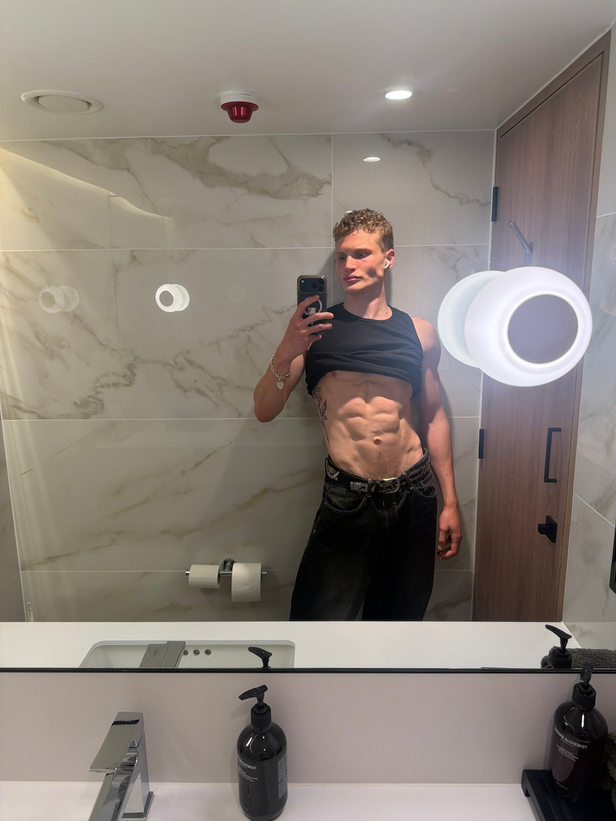 Man takes bathroom selfies in London
