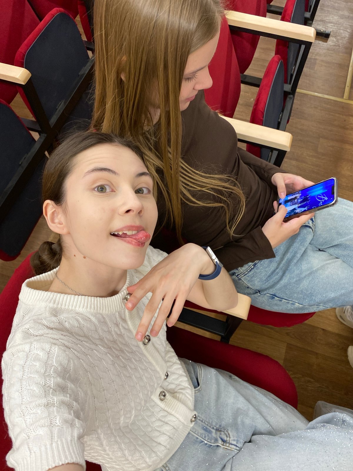 Morning life captured in Votkinsk: theater visit, cat, sidewalk moments