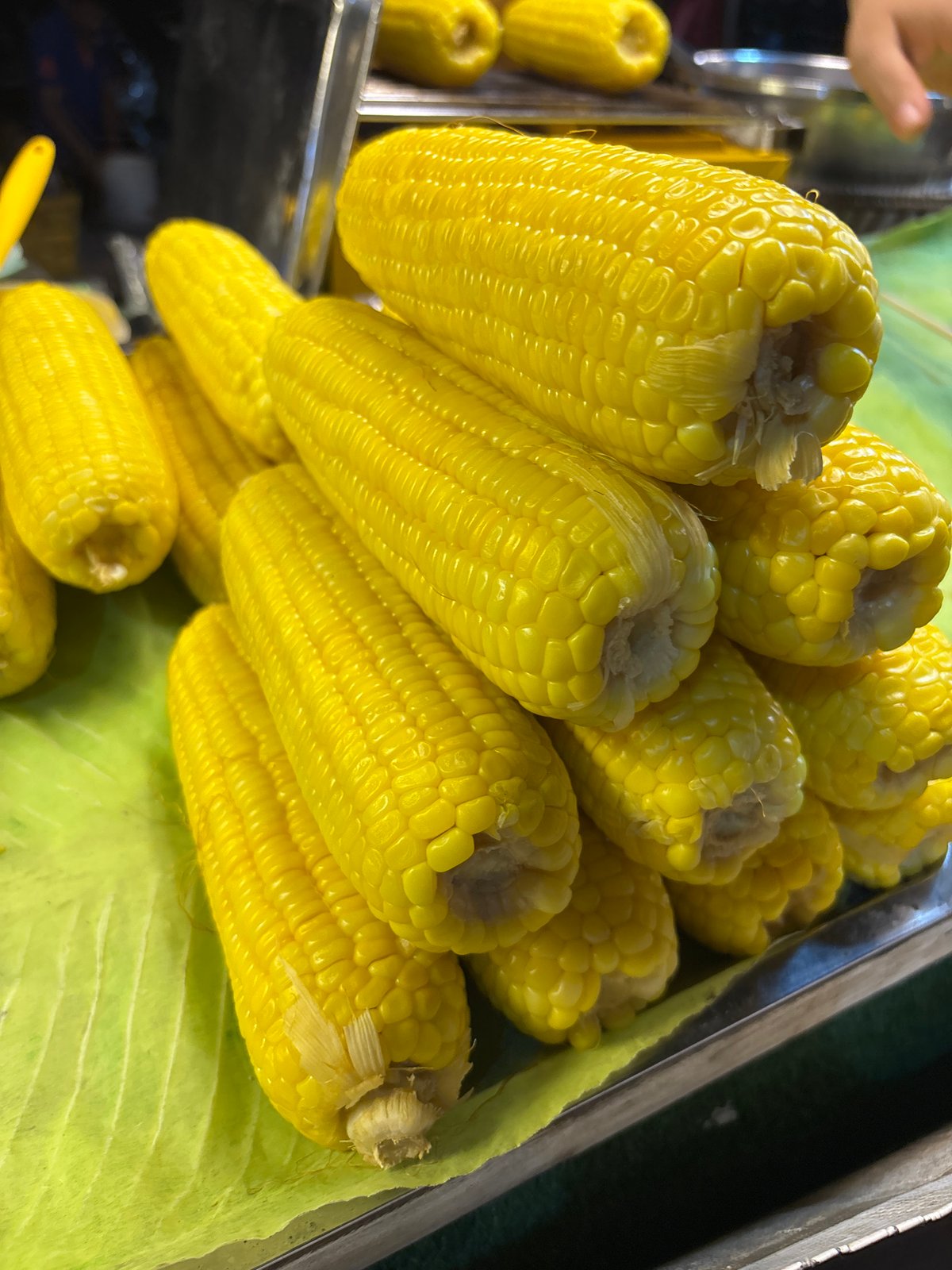 Street food market bustles with vendors in Baan Bo Phut