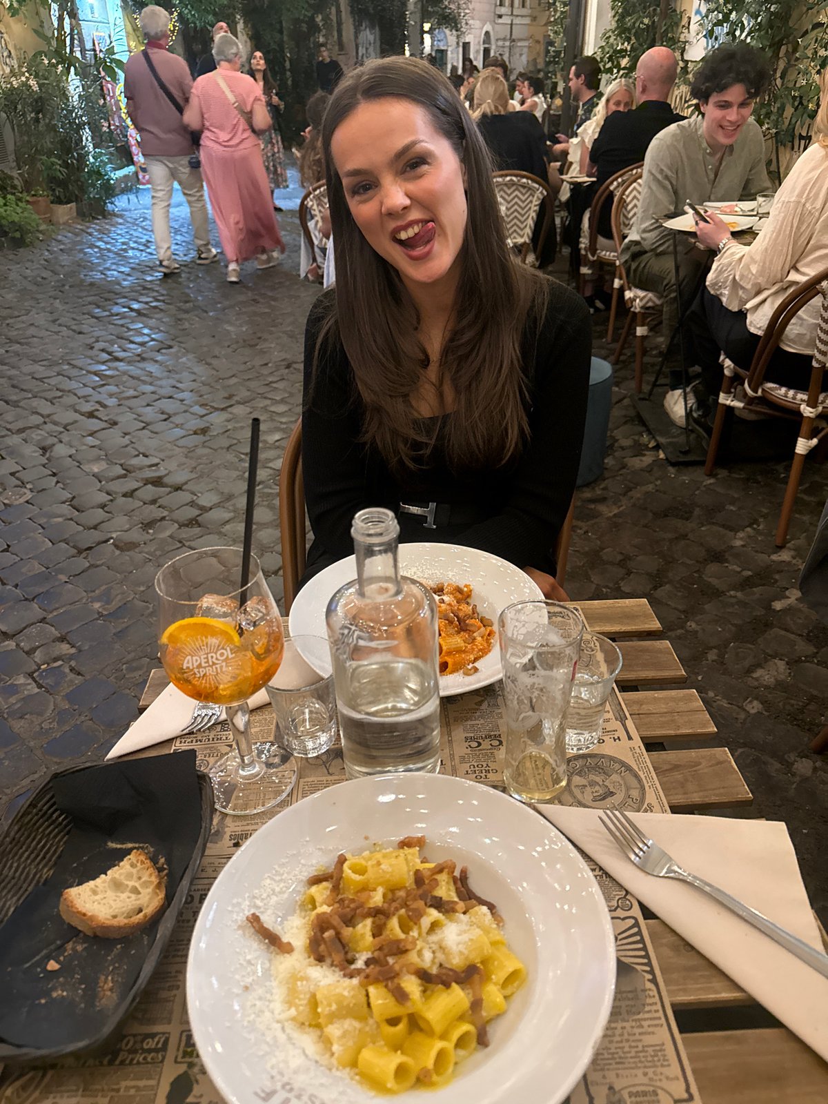 Evening dining experience documented in Rome's Trastevere district