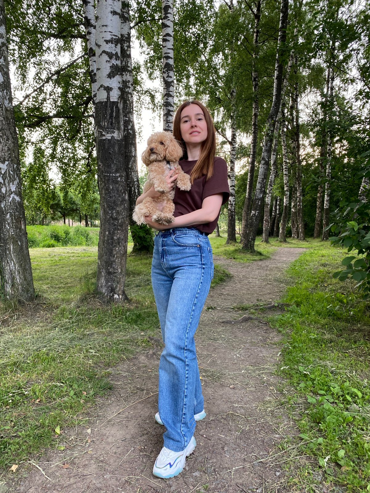 Kudrovo on the longest evening: parks, dogs, and outdoor cafes
