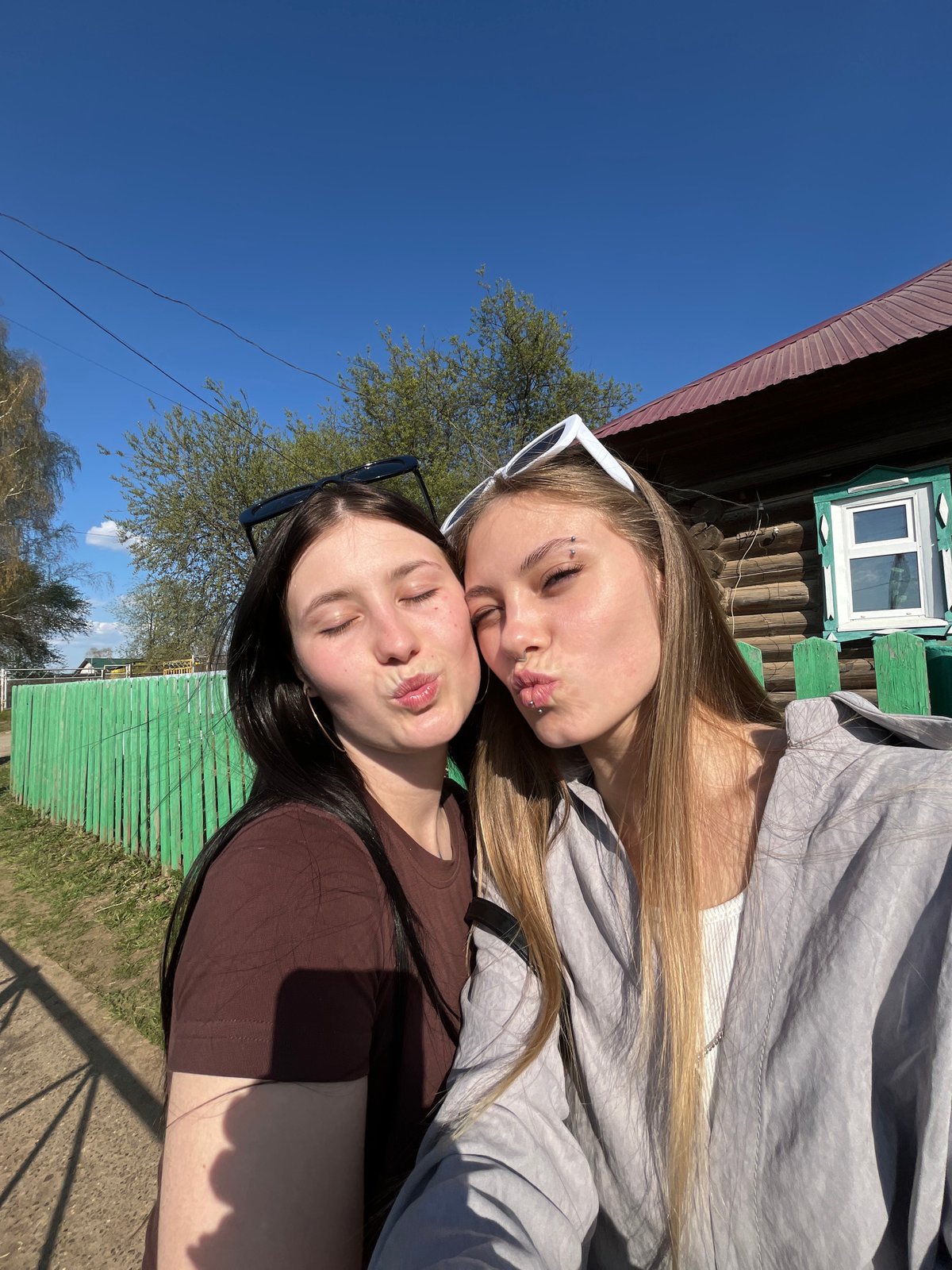 Young women take selfies in Фоки, Russia