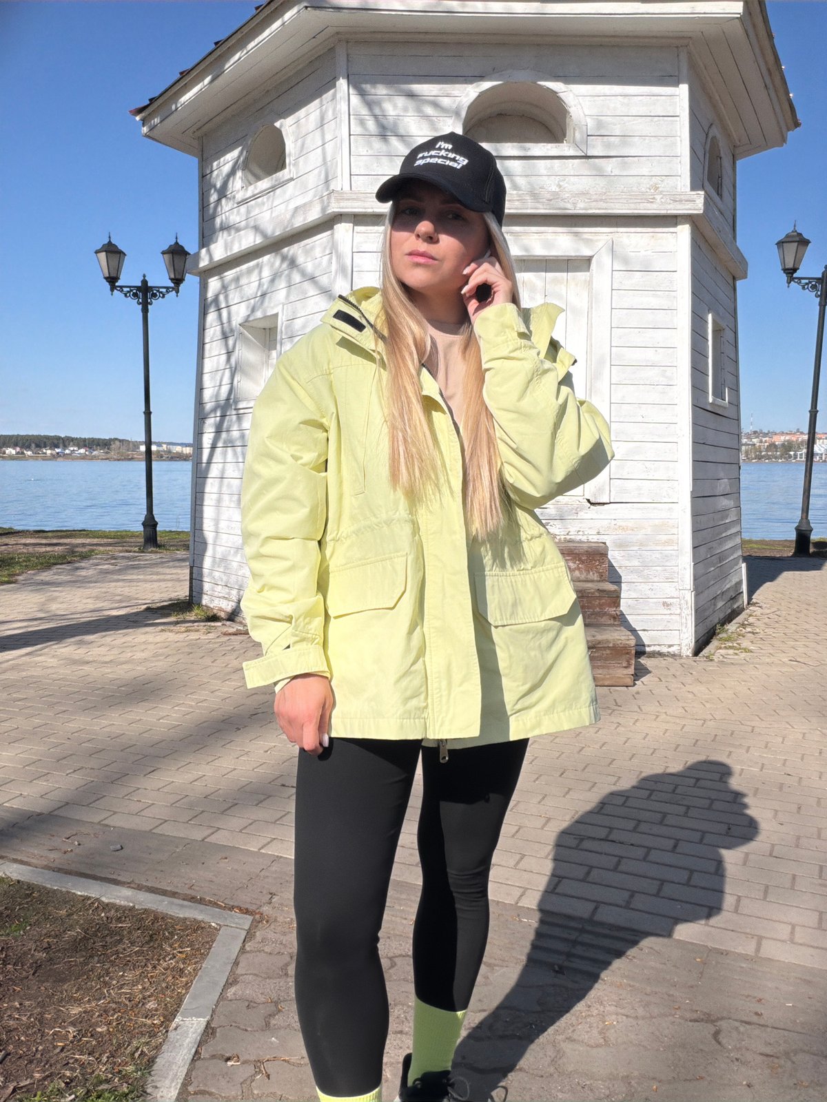 Woman in yellow jacket spotted at Votkinsk waterfront locations