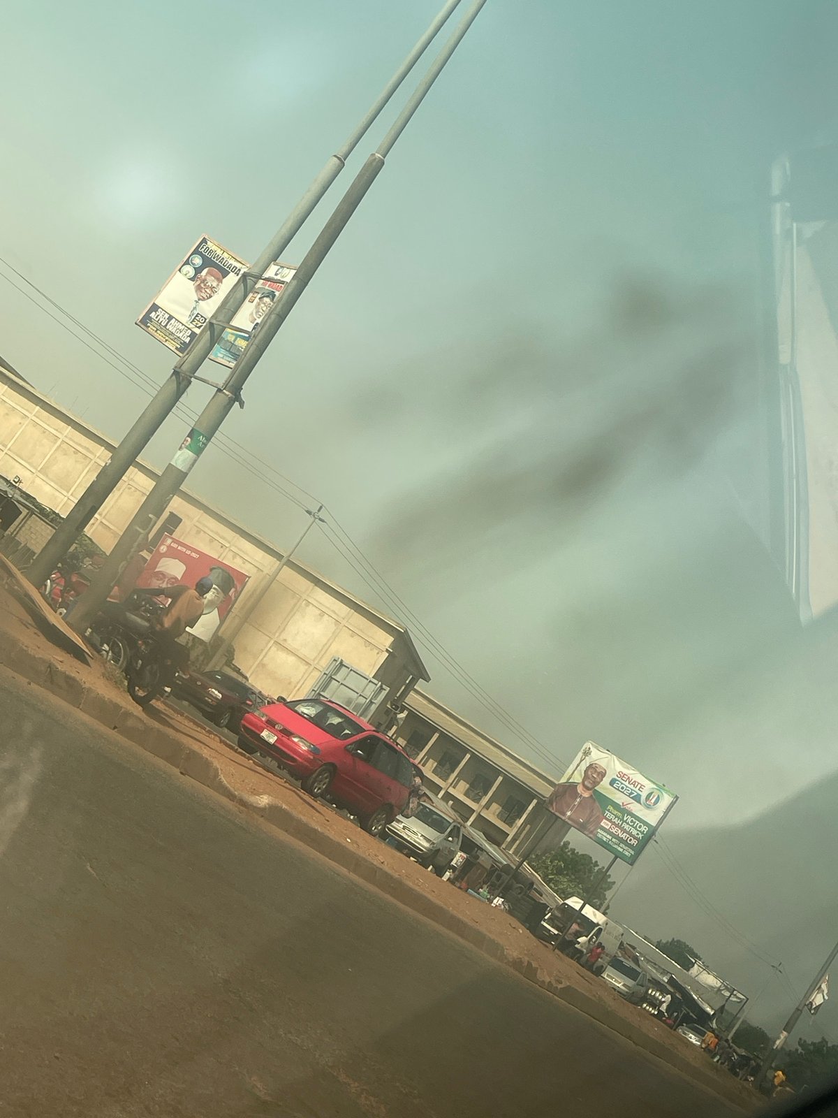 Nine-minute vehicle journey documents street life in Keffi, Nigeria