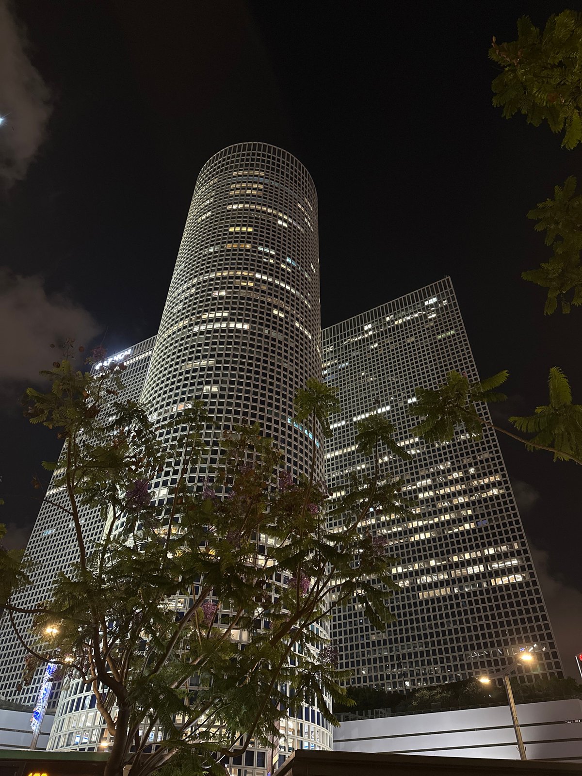 Sketching and shooting the Azrieli Center on a Tel Aviv night