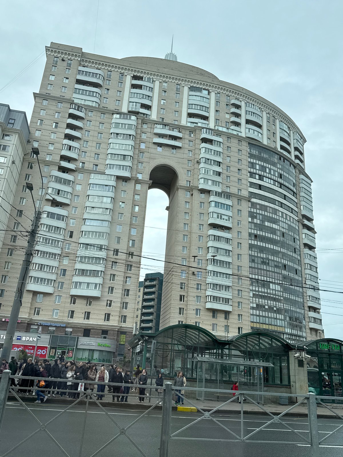 Traffic jam reported near Atmosfera complex in Saint Petersburg