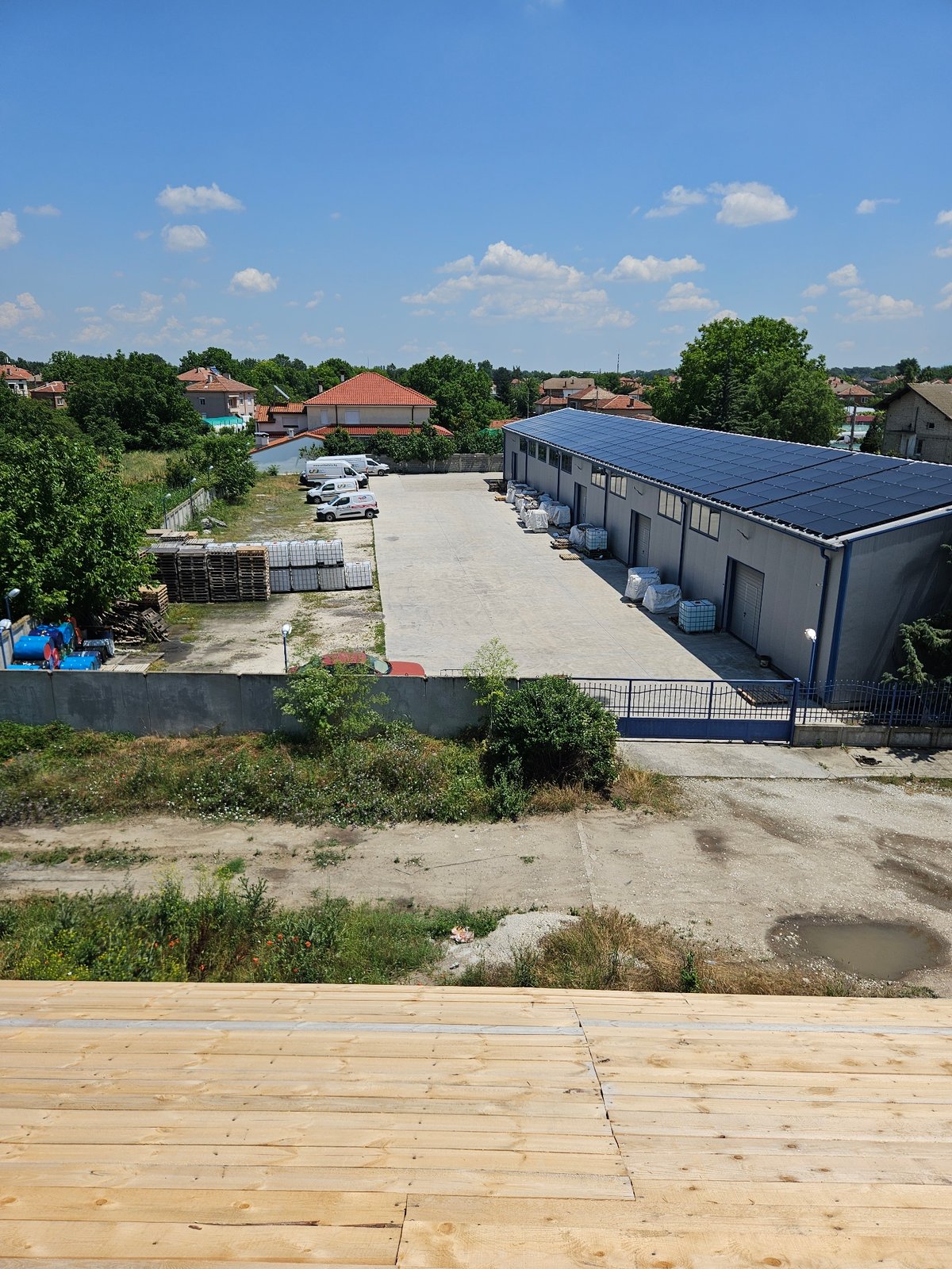 Construction work continues at Yagodovo commercial site