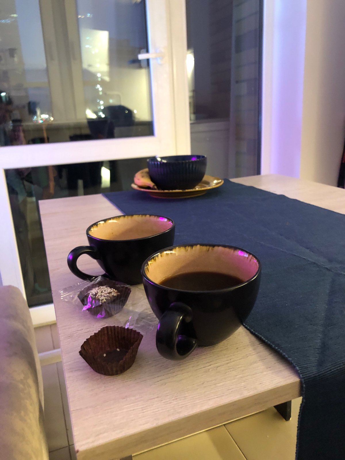 Evening domestic moments captured in Saint Petersburg residence