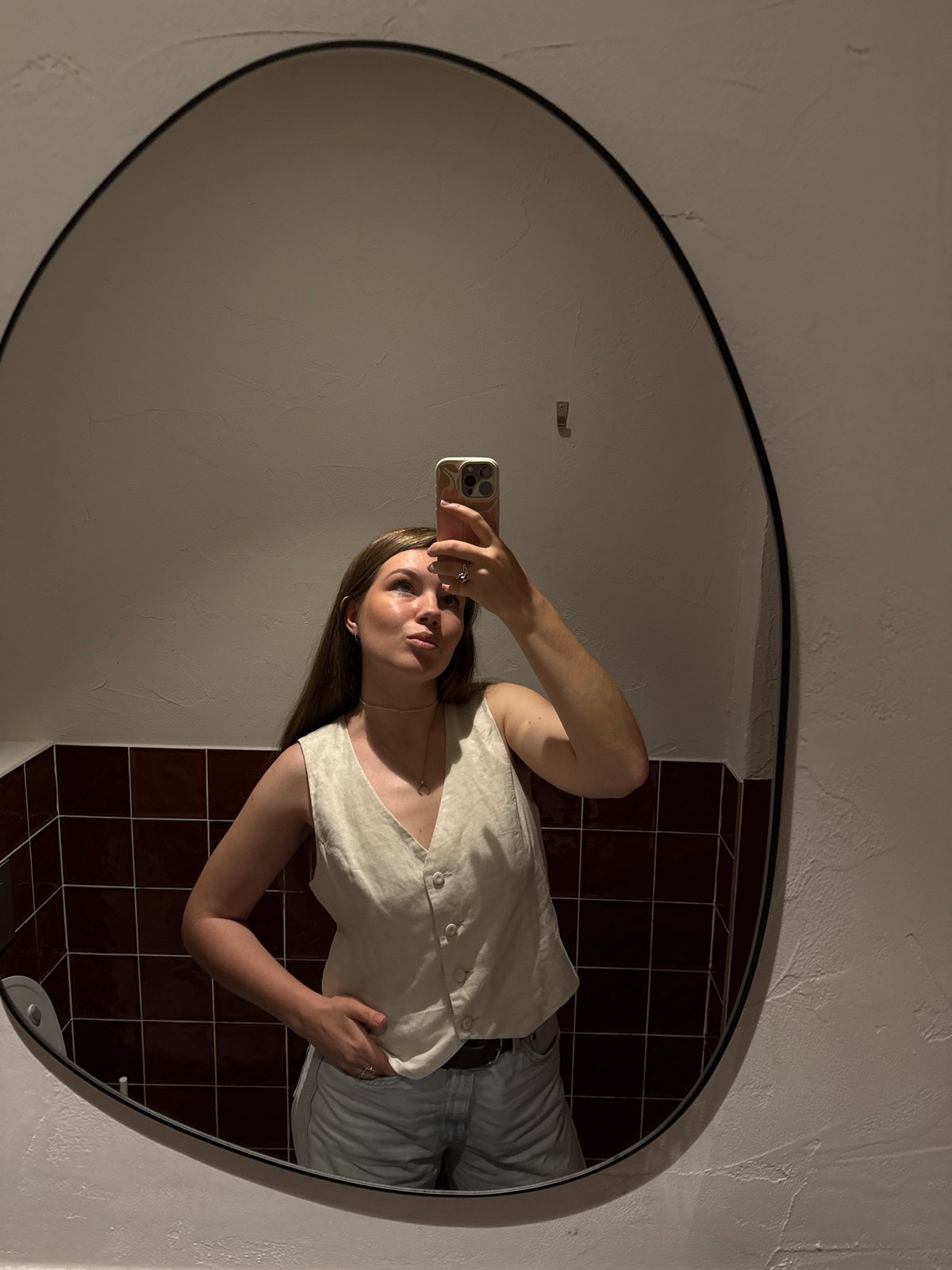 Belgrade cafe visit documented through selfies and table moments