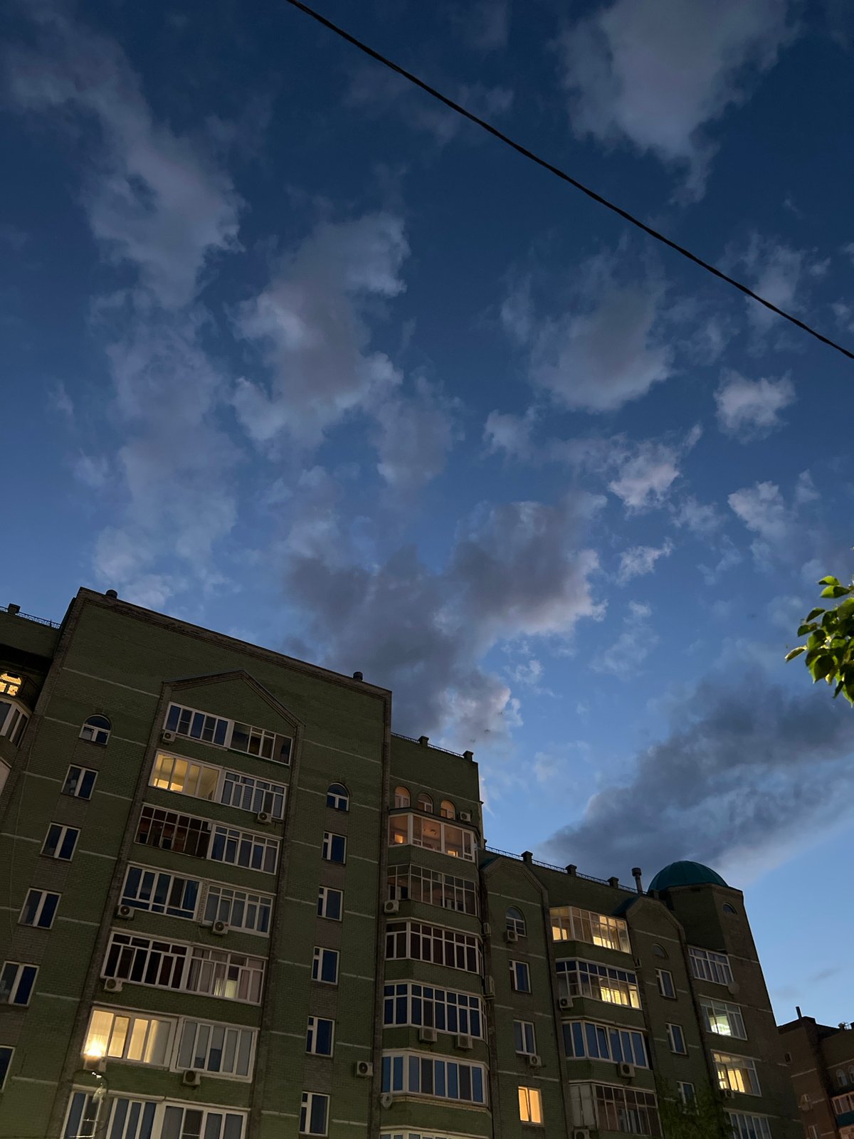 Evening walk documented across Kazan during twilight hours