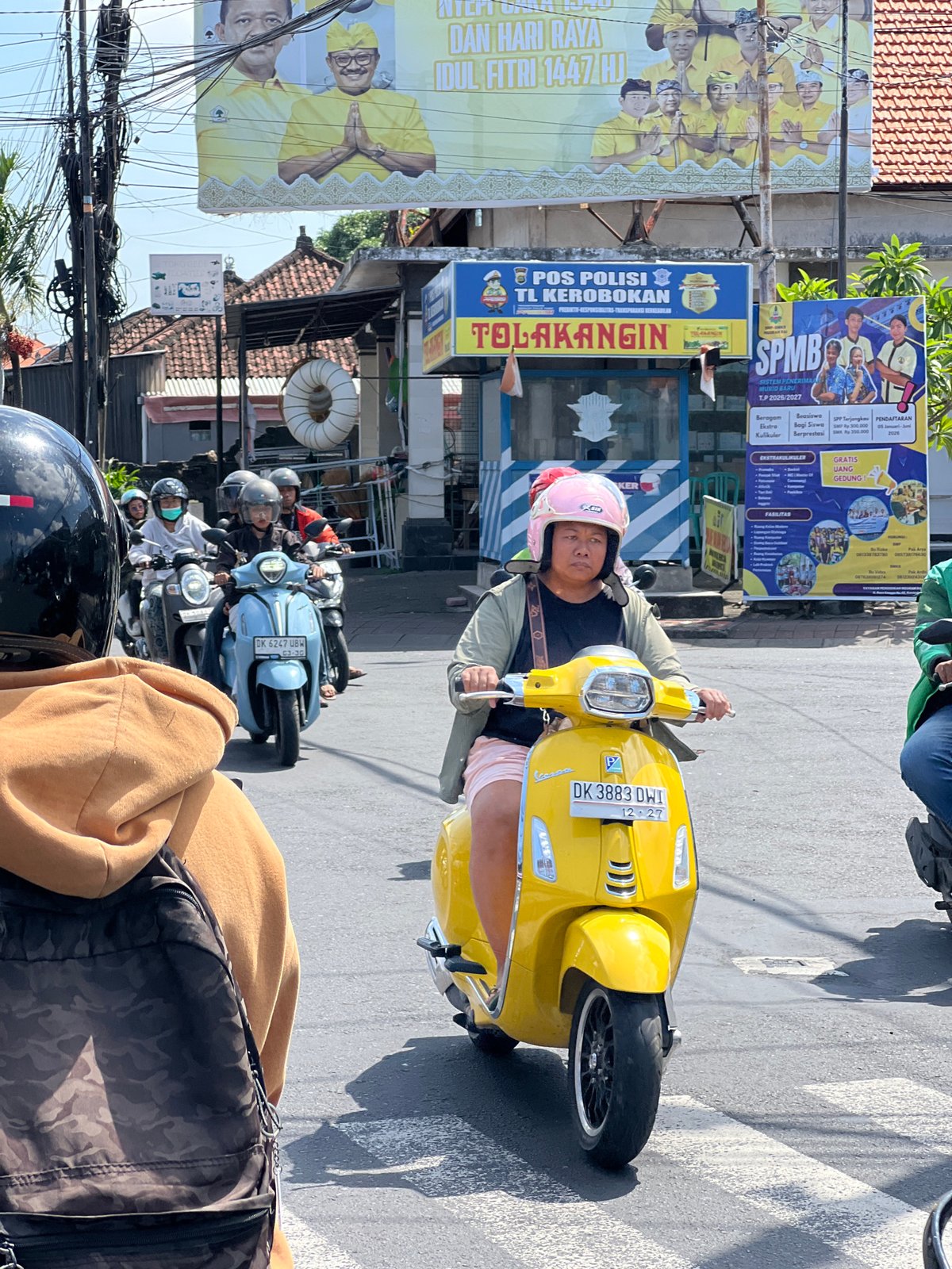 Morning motorbike traffic observed on North Kuta street