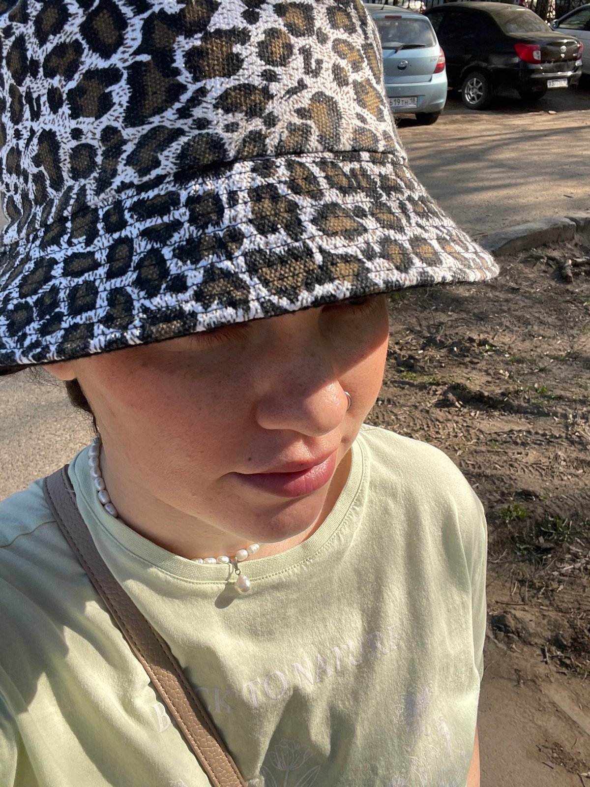 Morning street life documented across Izhevsk, Russia