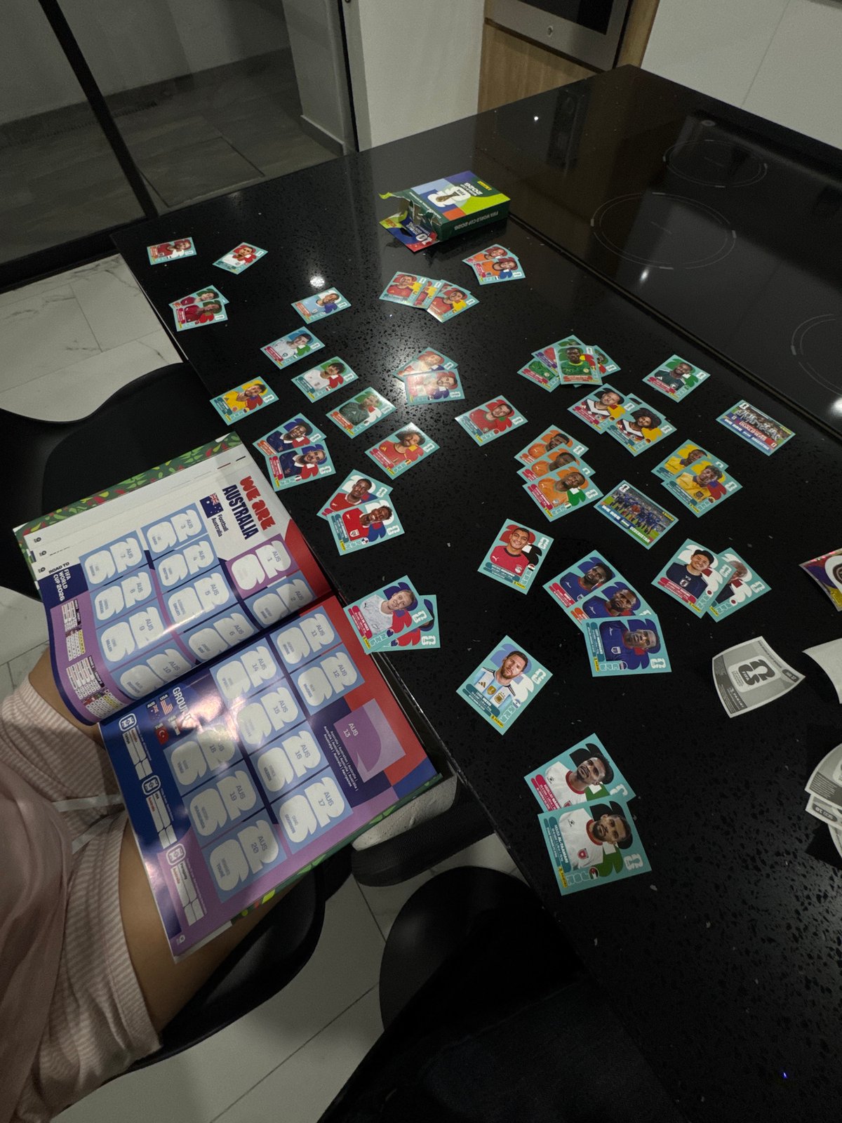 Collector organizes FIFA World Cup 2026 stickers in Puebla