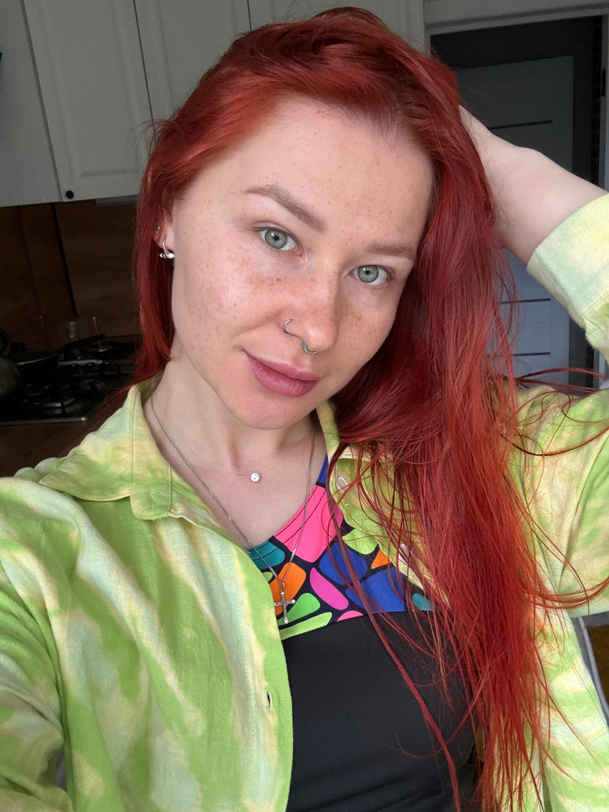 Morning selfies and cats captured in Rostov-on-Don apartment