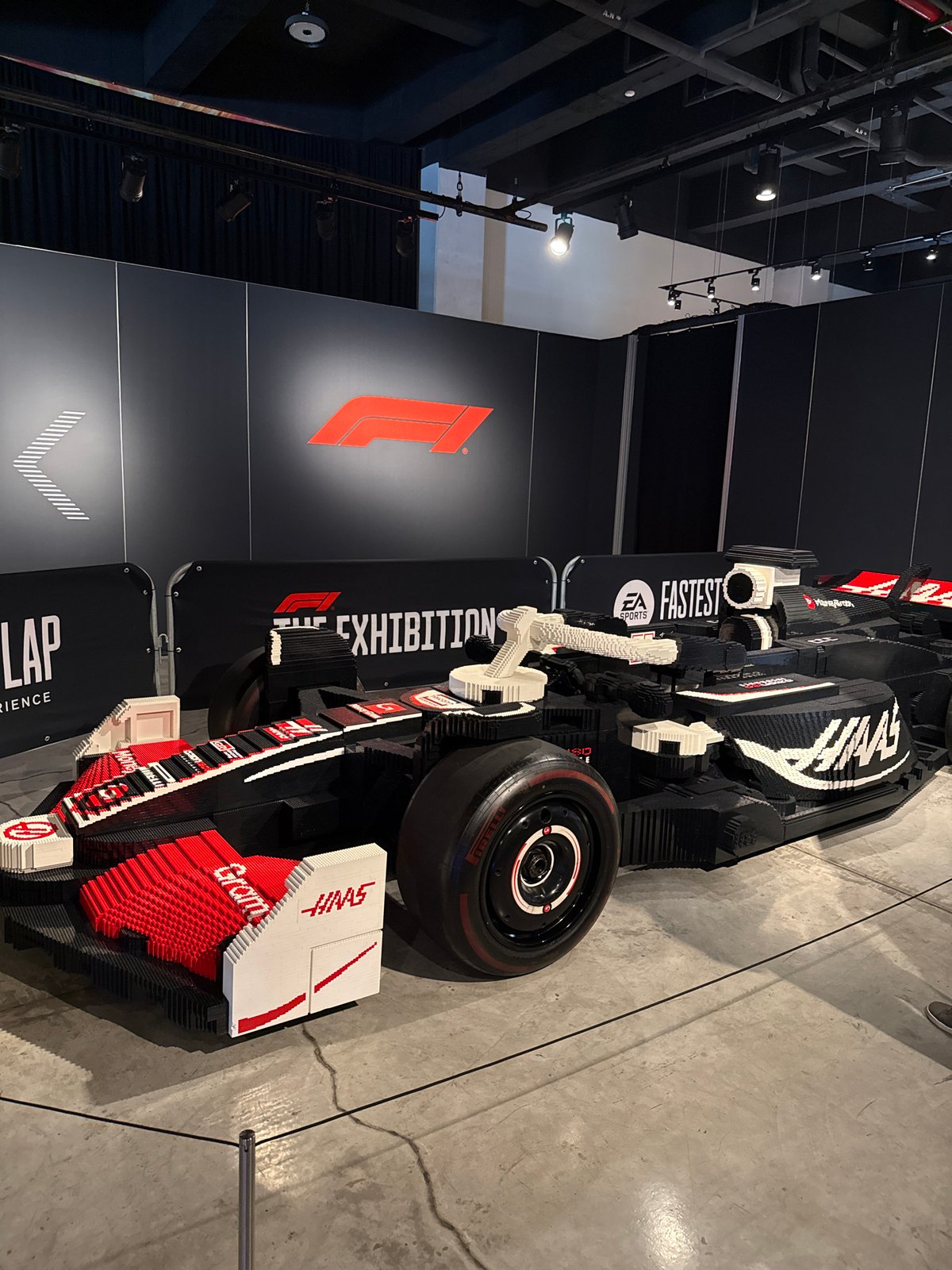 Formula One exhibition displays documented in Mexico City venue
