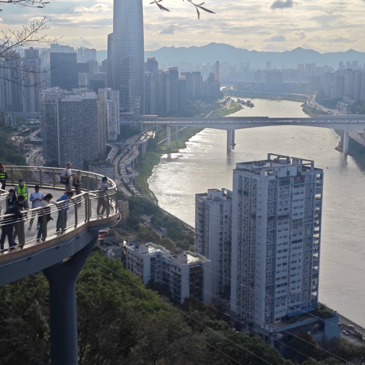 Daily life moments captured across Yuzhong District observation areas