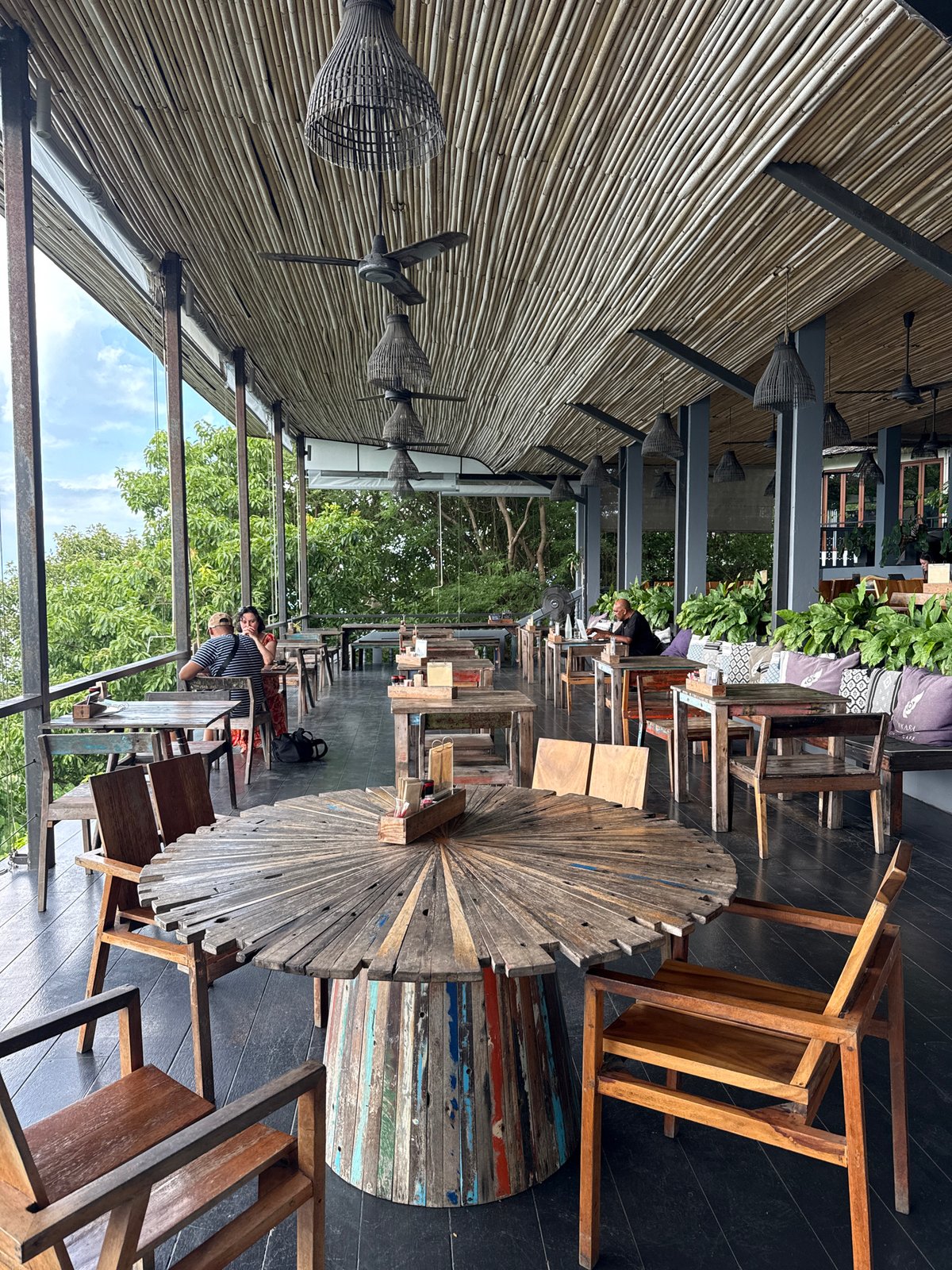 Hillside resort life and coastal views on Ko Samui