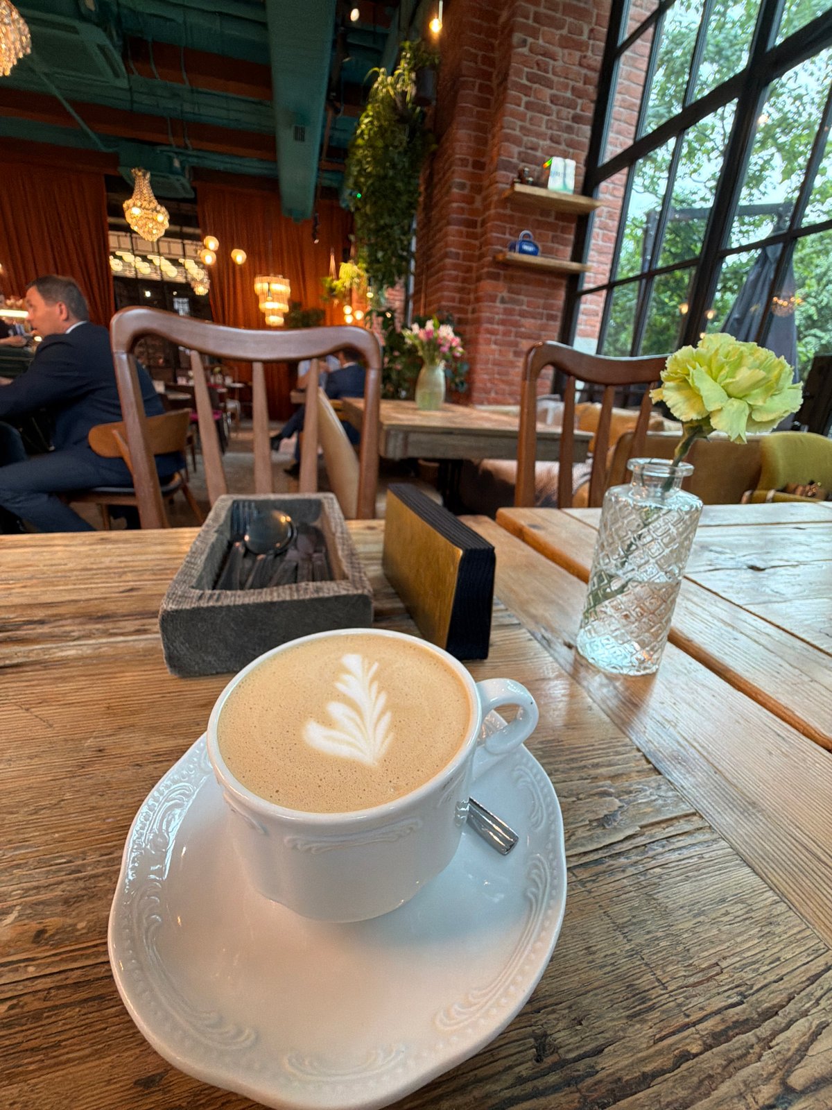 Café brunch with park views in Saint Petersburg