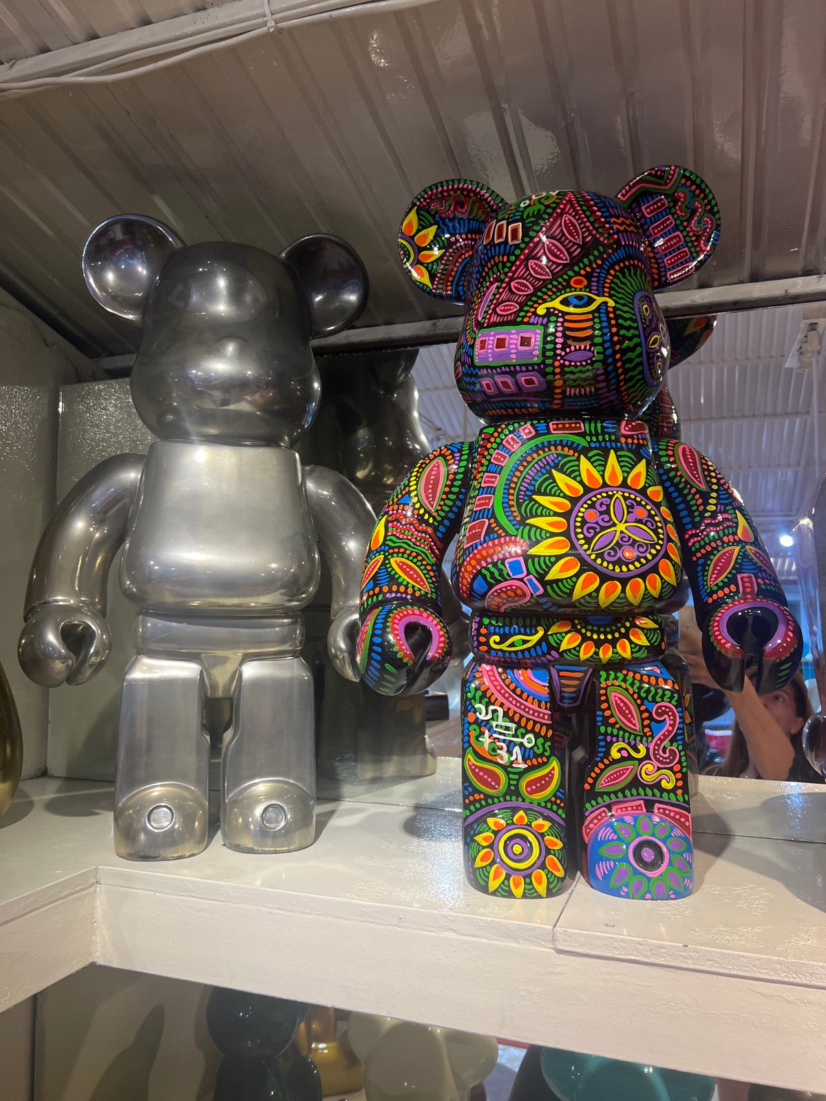 Colorful sculpture gallery mixes street art, pop culture, and luxury motifs