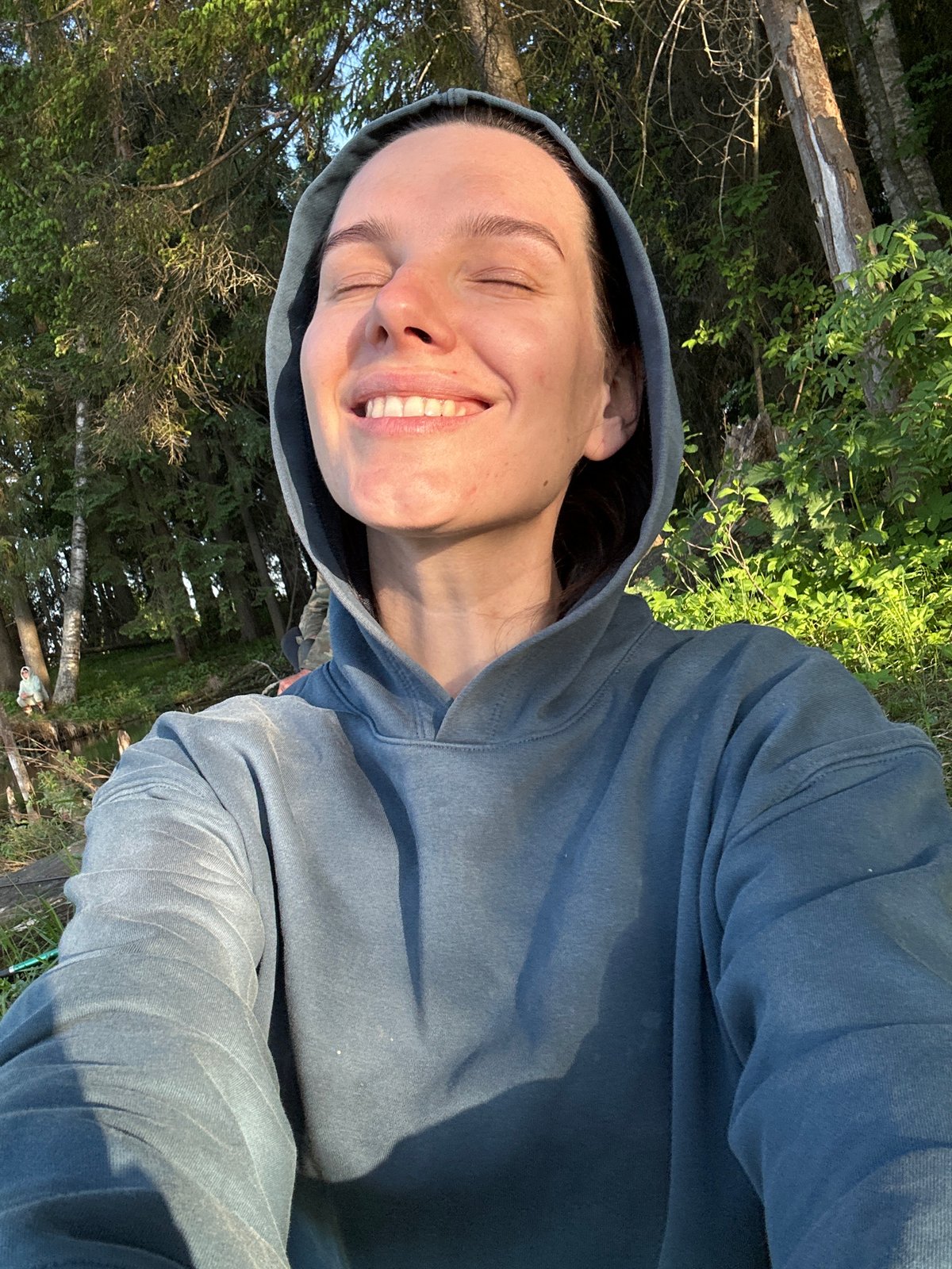 Woman documents hour-long nature visit near Bormist, Russia