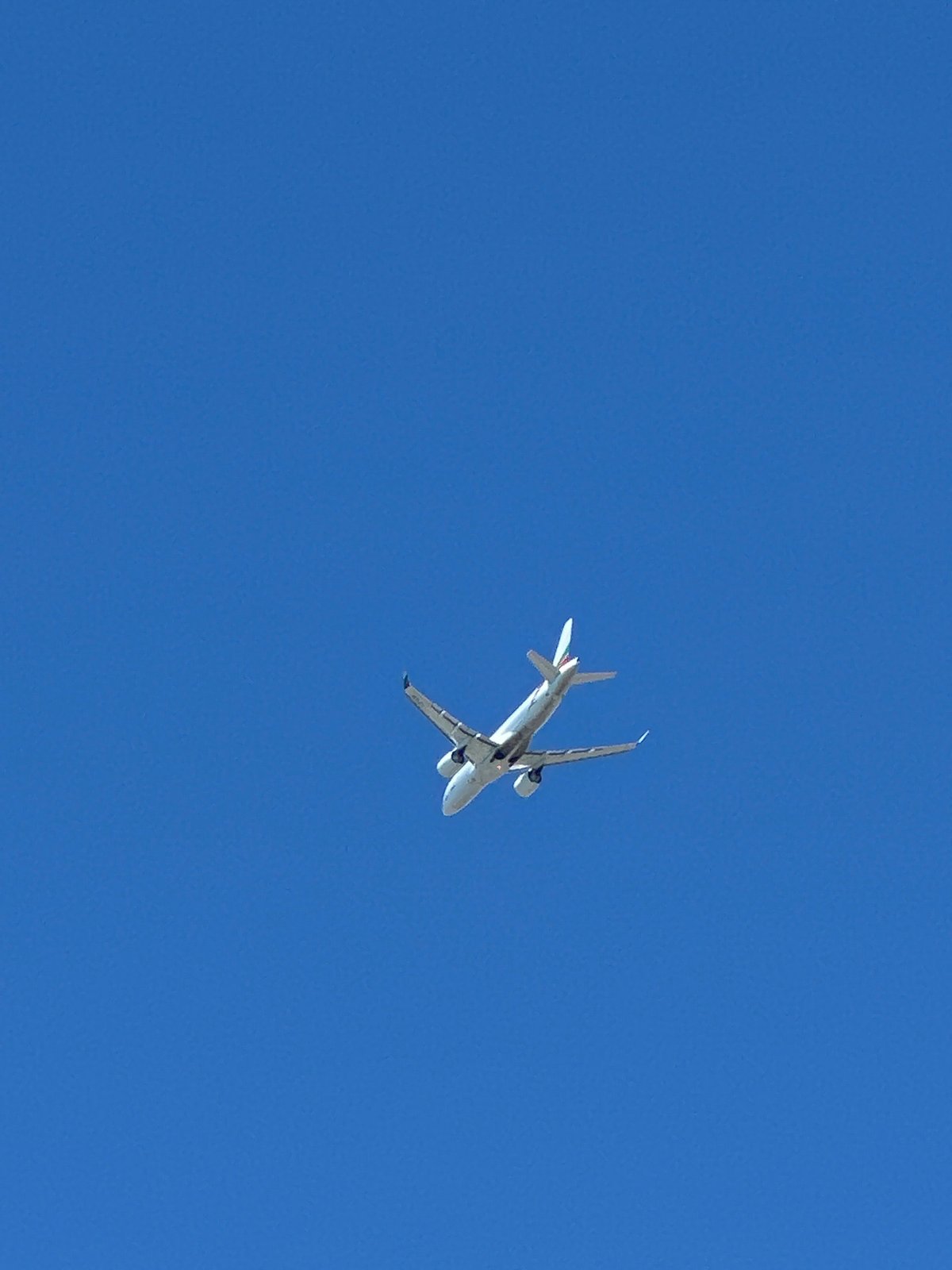 Aircraft spotted over Varna streets during morning hours