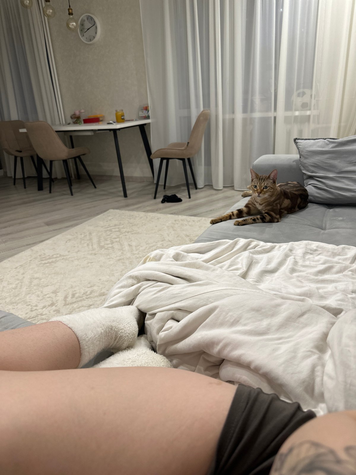Families document quiet Sunday moments in Chaikovsky, Russia