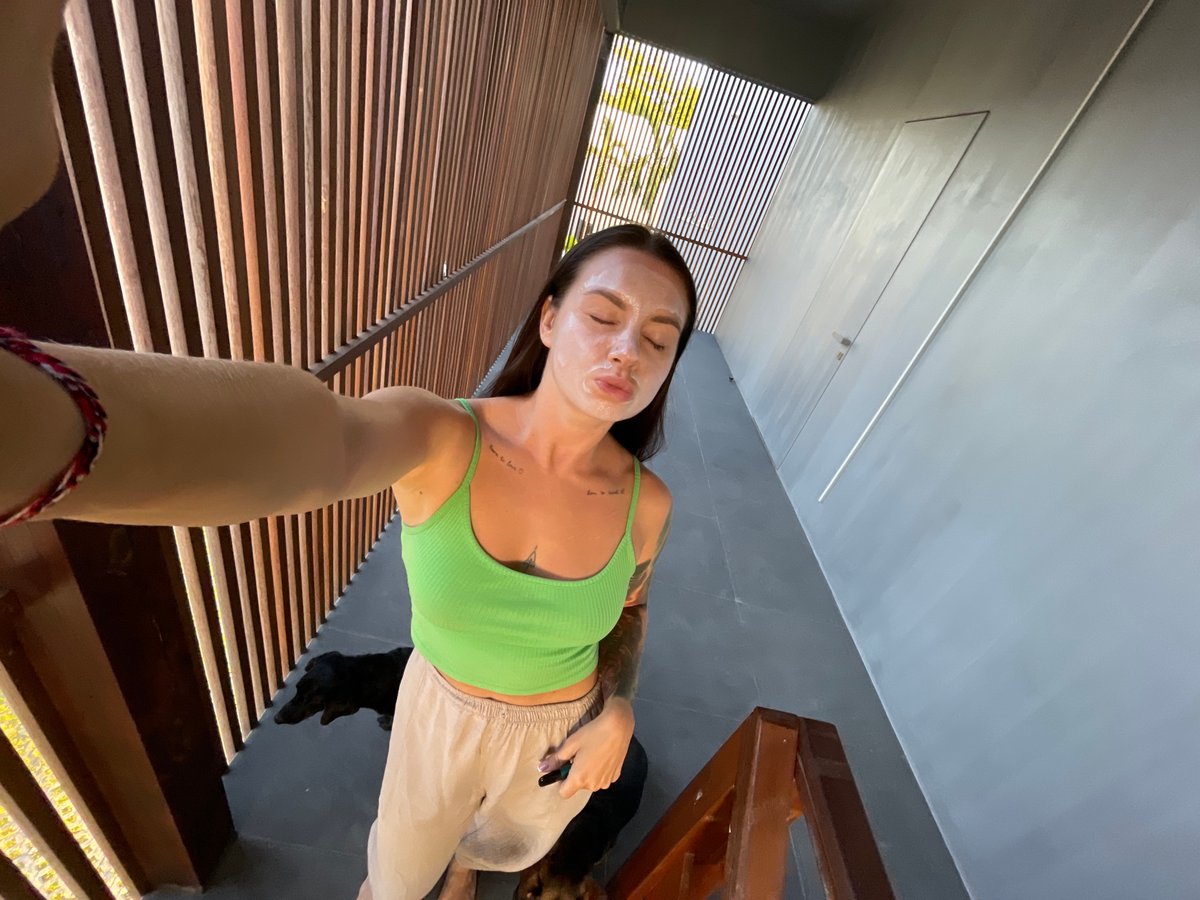 Face mask selfies and quiet moments at a Kediri guesthouse