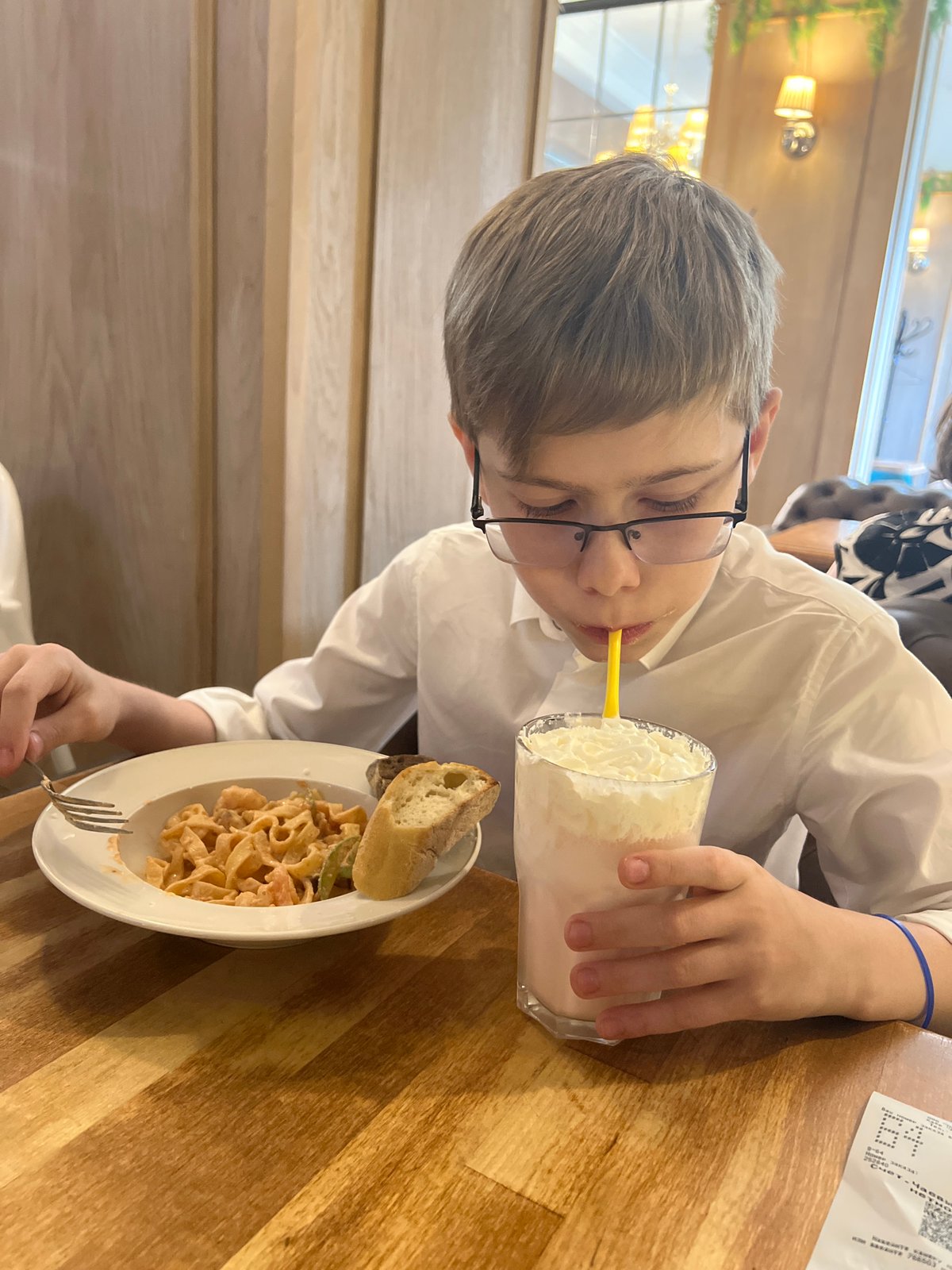 Lunch stop at a Yekaterinburg restaurant with pastries and milkshakes