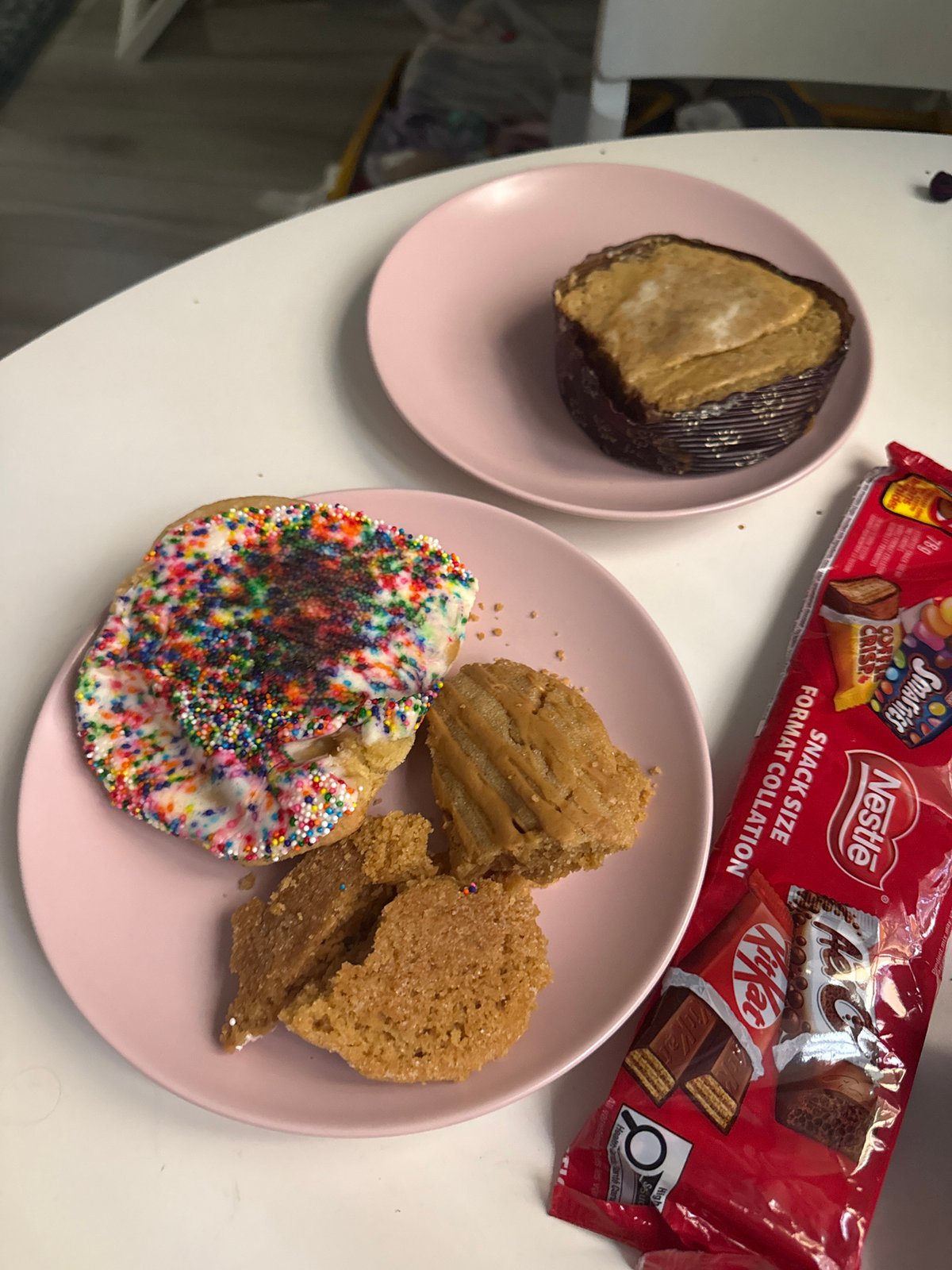 First Crumbl cookie experience in Milan with rainbow sprinkles