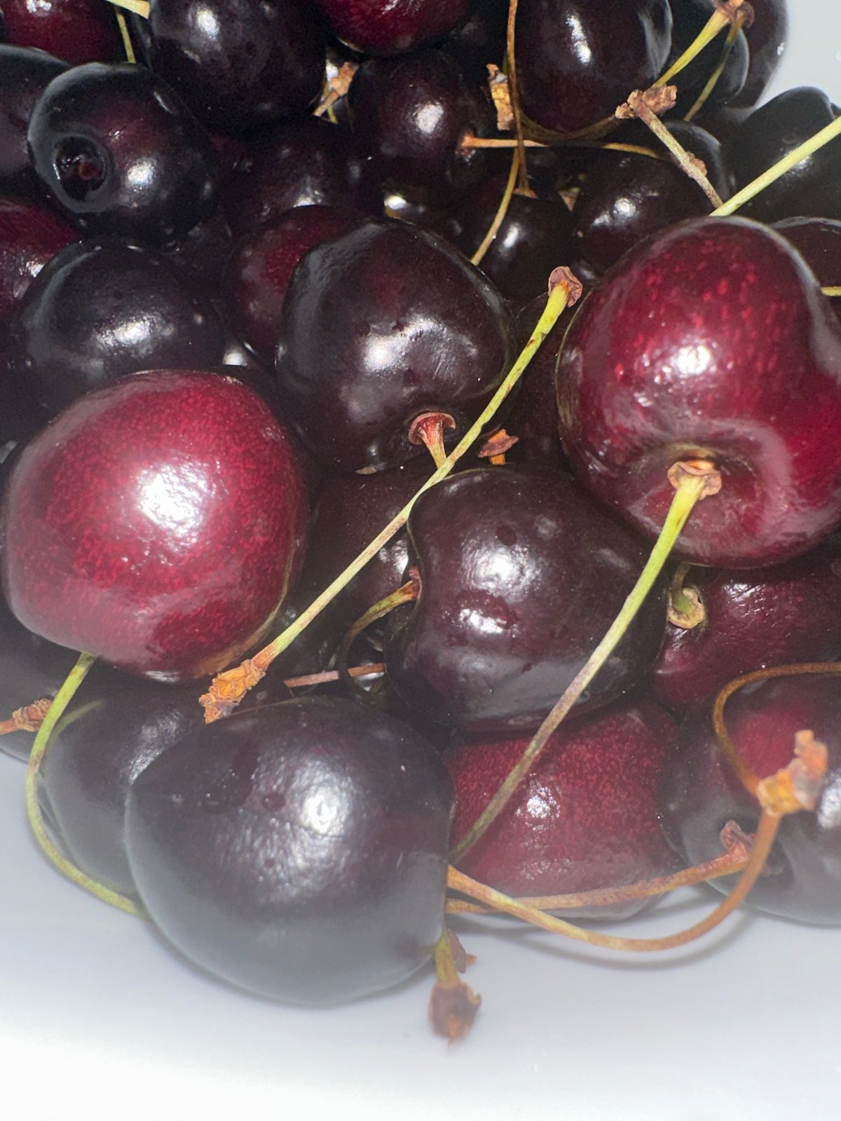 Fruit close-ups and cloudy skies in Minsk