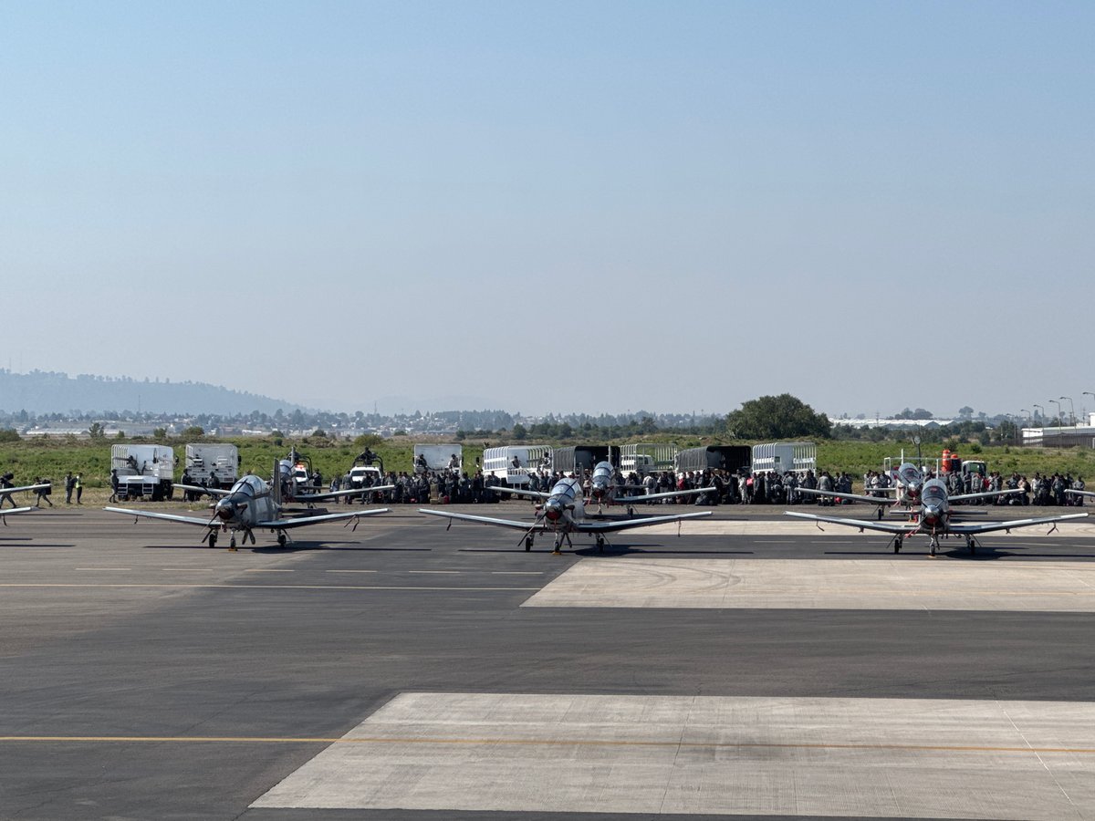 Aircraft operations captured at Huejotzingo airfield during afternoon