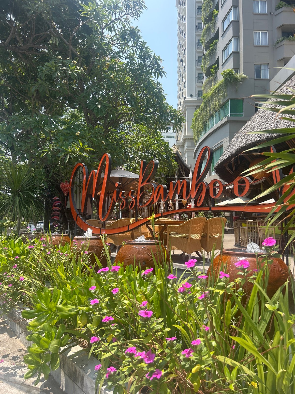Early morning street scenes documented in Nha Trang