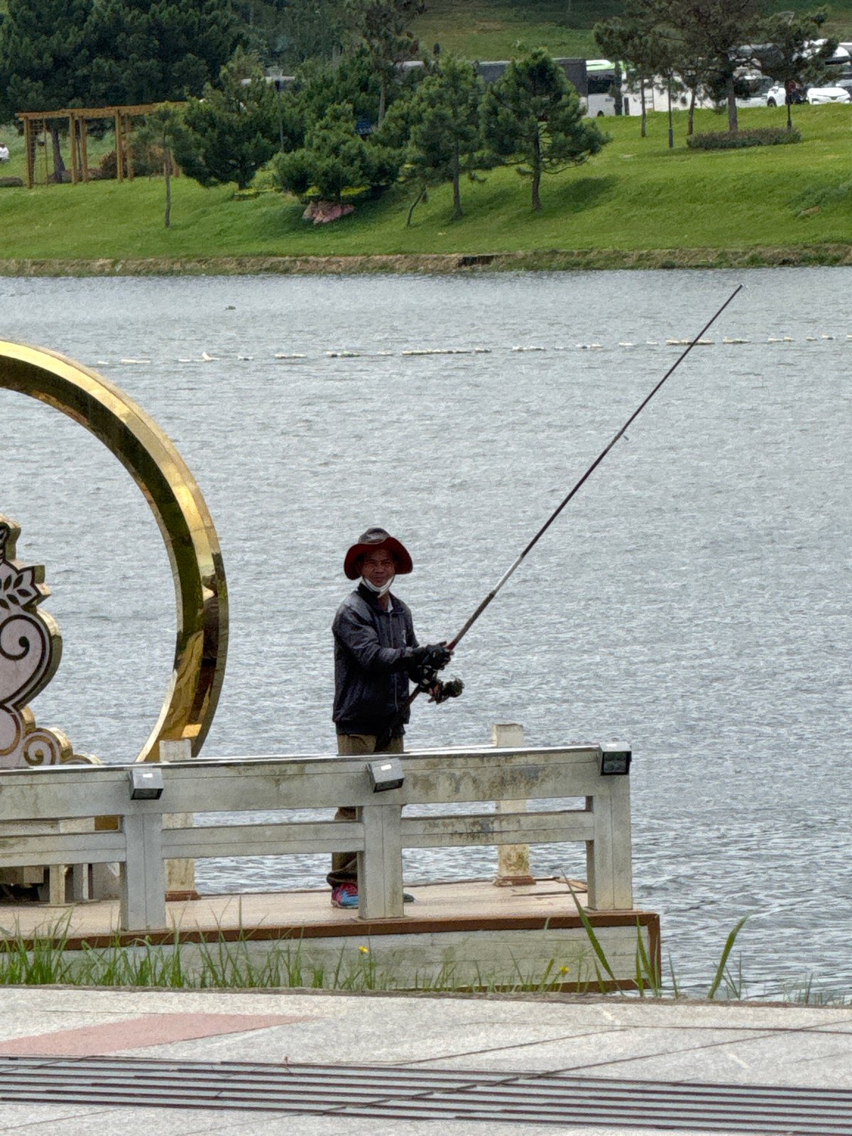 Everyday life around Xuan Huong Lake, Da Lat