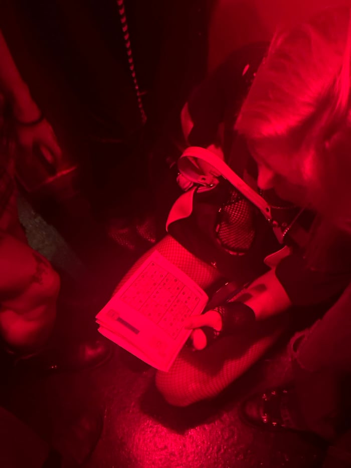 Underground Paris nightclub hosts intimate gathering with DJ, dancing