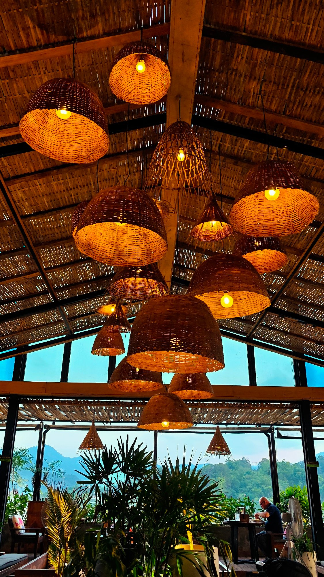 Travelers document dining experience at Hà Giang mountain hostel restaurant