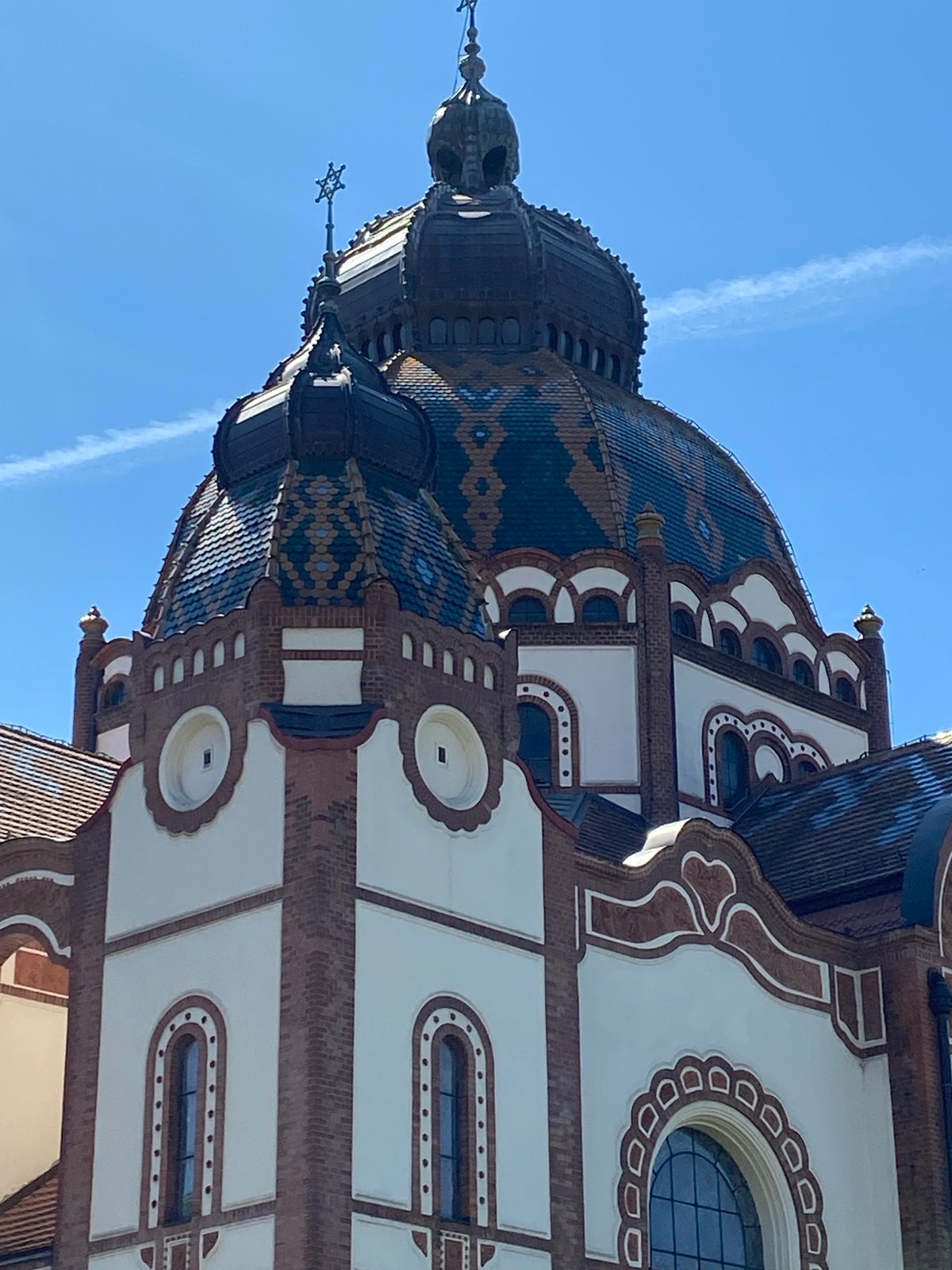 Morning documentation of Subotica landmarks and street scenes captured