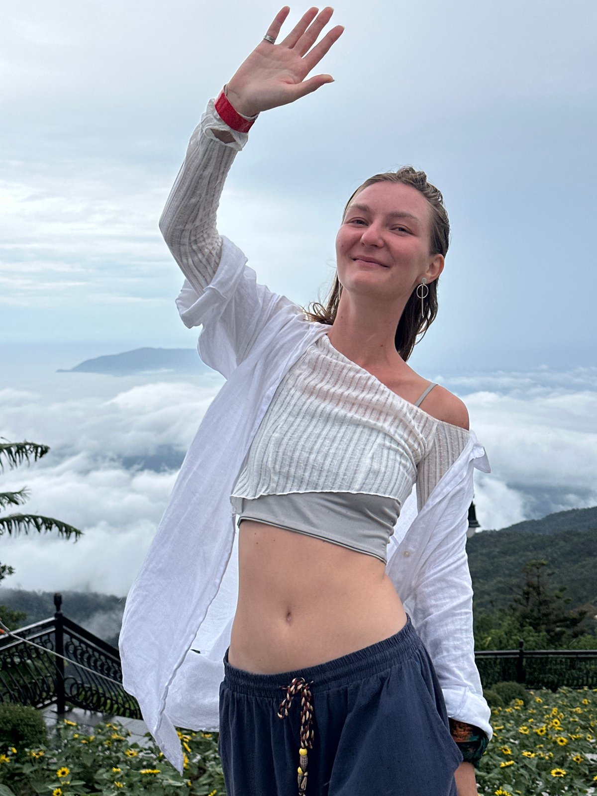 Misty mountain viewpoint stop near Đà Nẵng, Vietnam